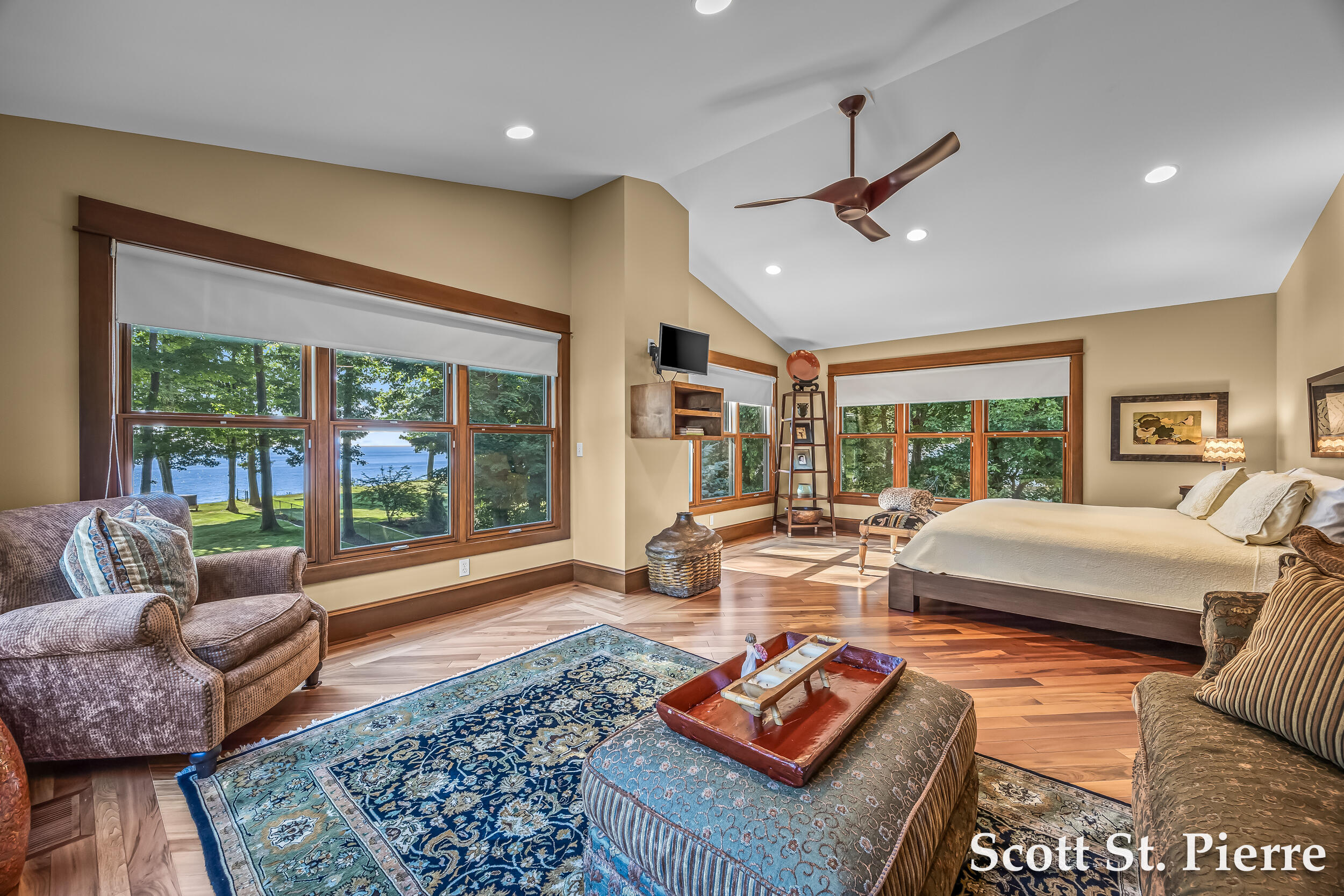 3461 N Scenic Drive Muskegon MI 49445