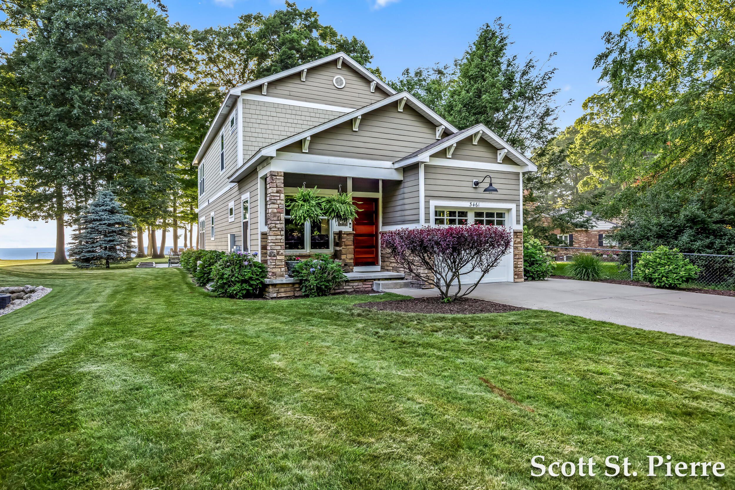 3461 N Scenic Drive Muskegon MI 49445
