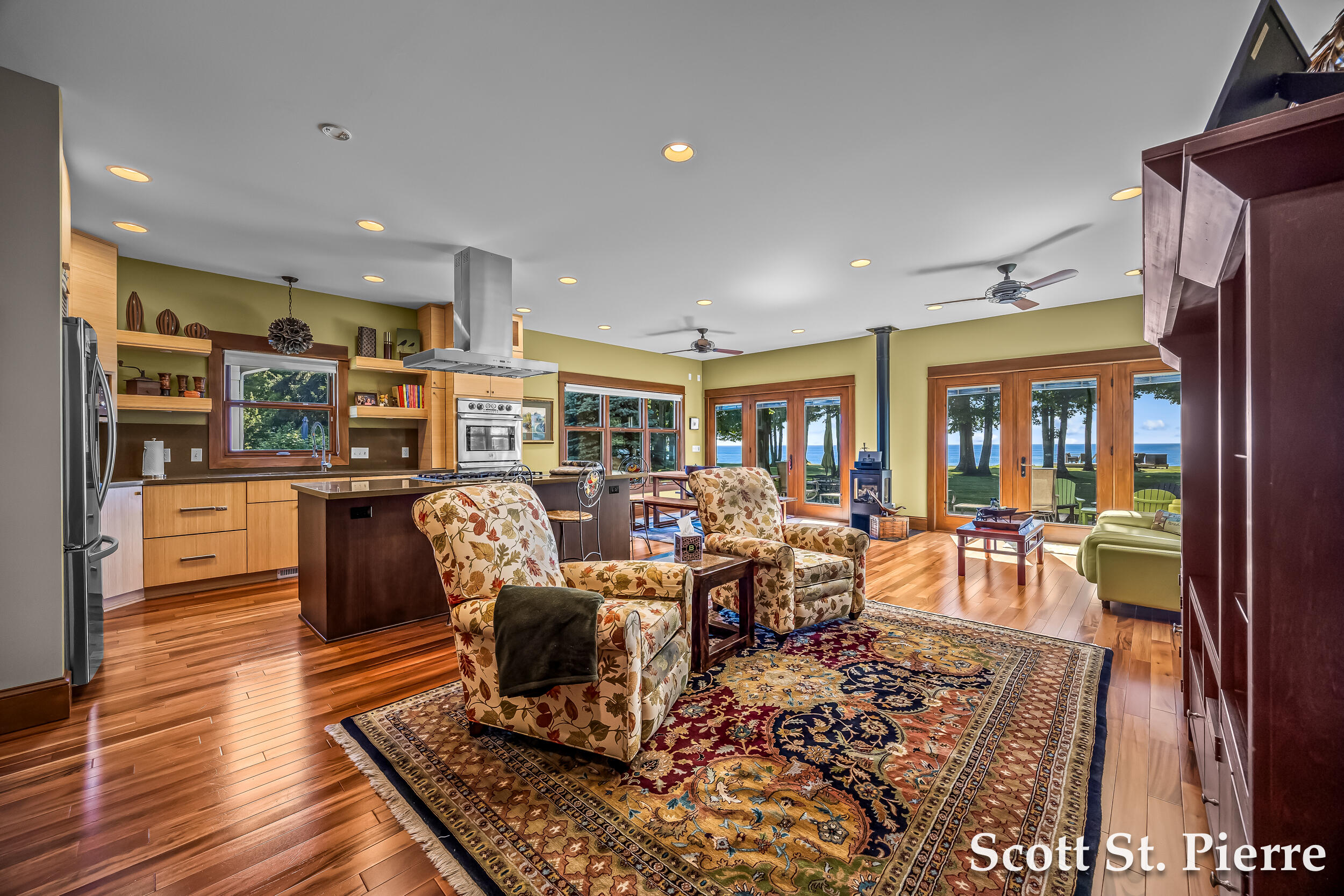 3461 N Scenic Drive Muskegon MI 49445