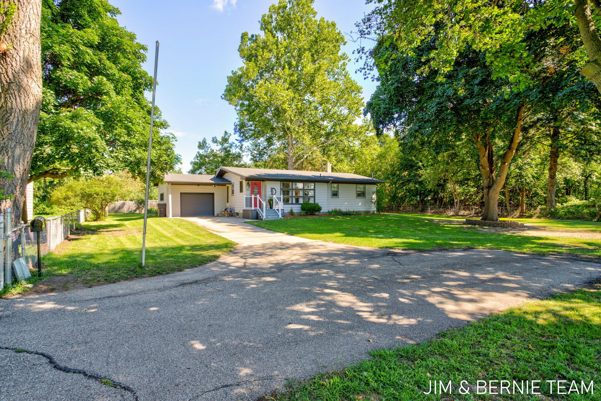 345 Harp Street SE Grand Rapids MI 49548