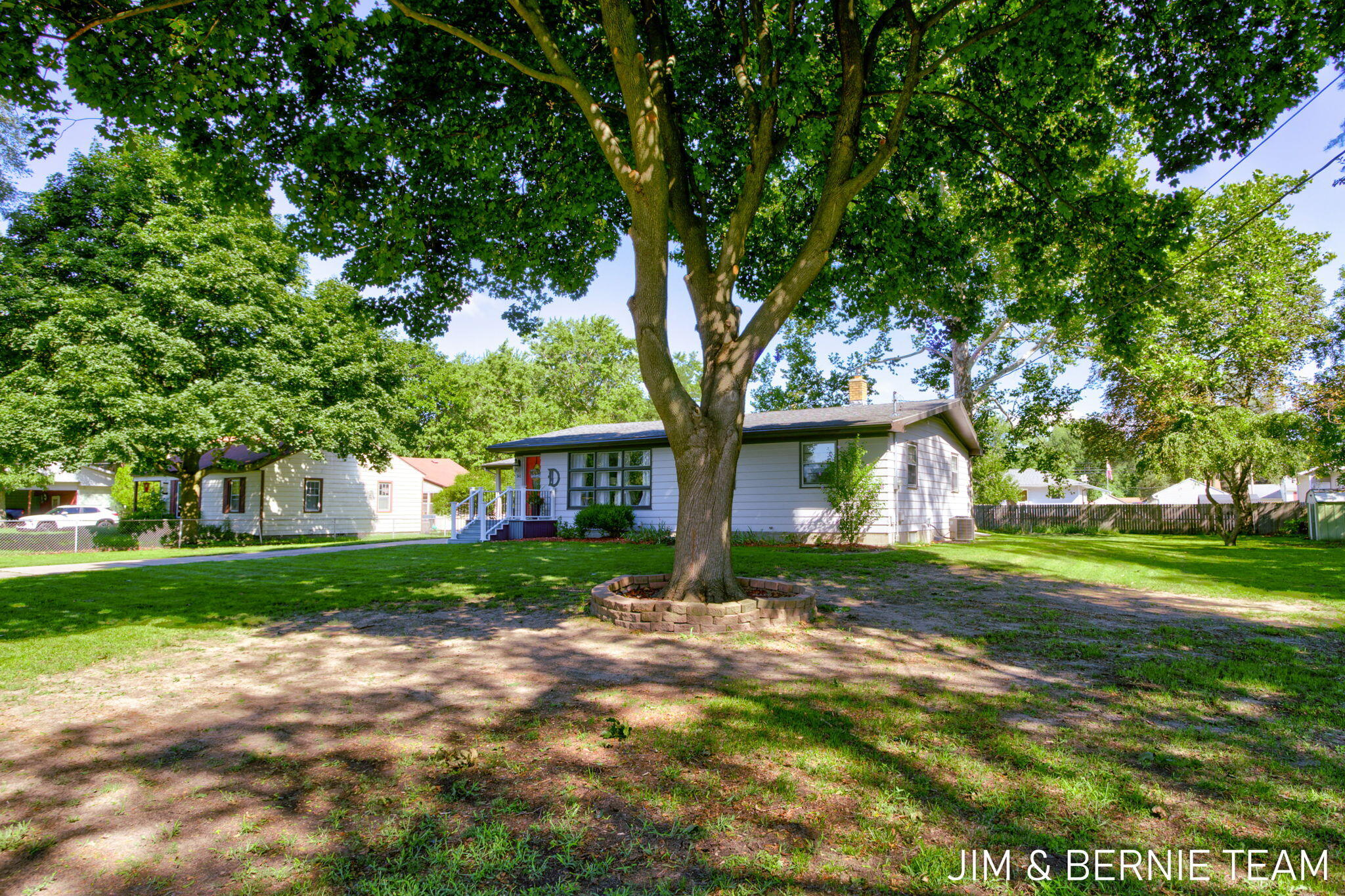 345 Harp Street SE Grand Rapids MI 49548