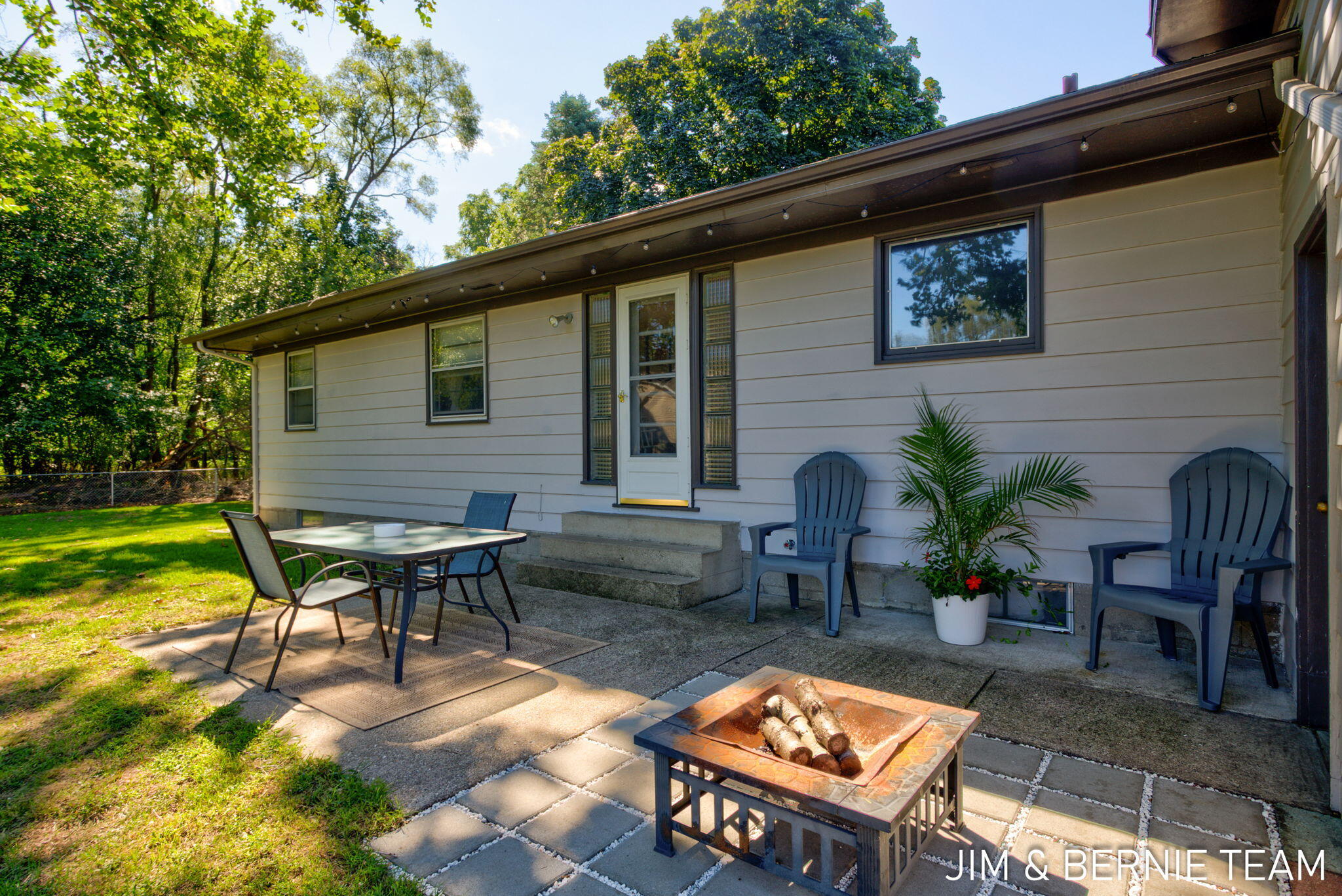 345 Harp Street SE Grand Rapids MI 49548