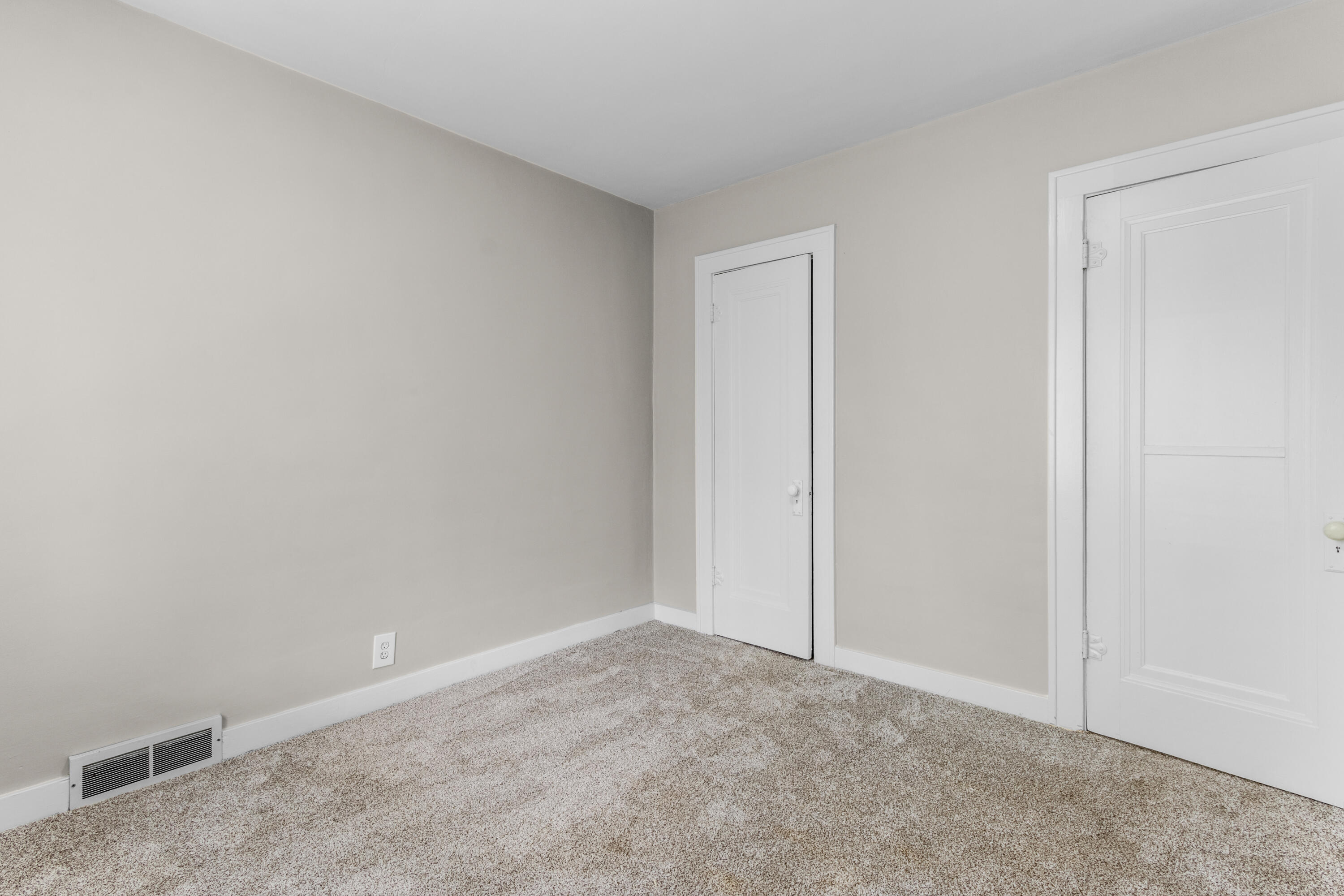 819 Harding Street NW Grand Rapids MI 49544