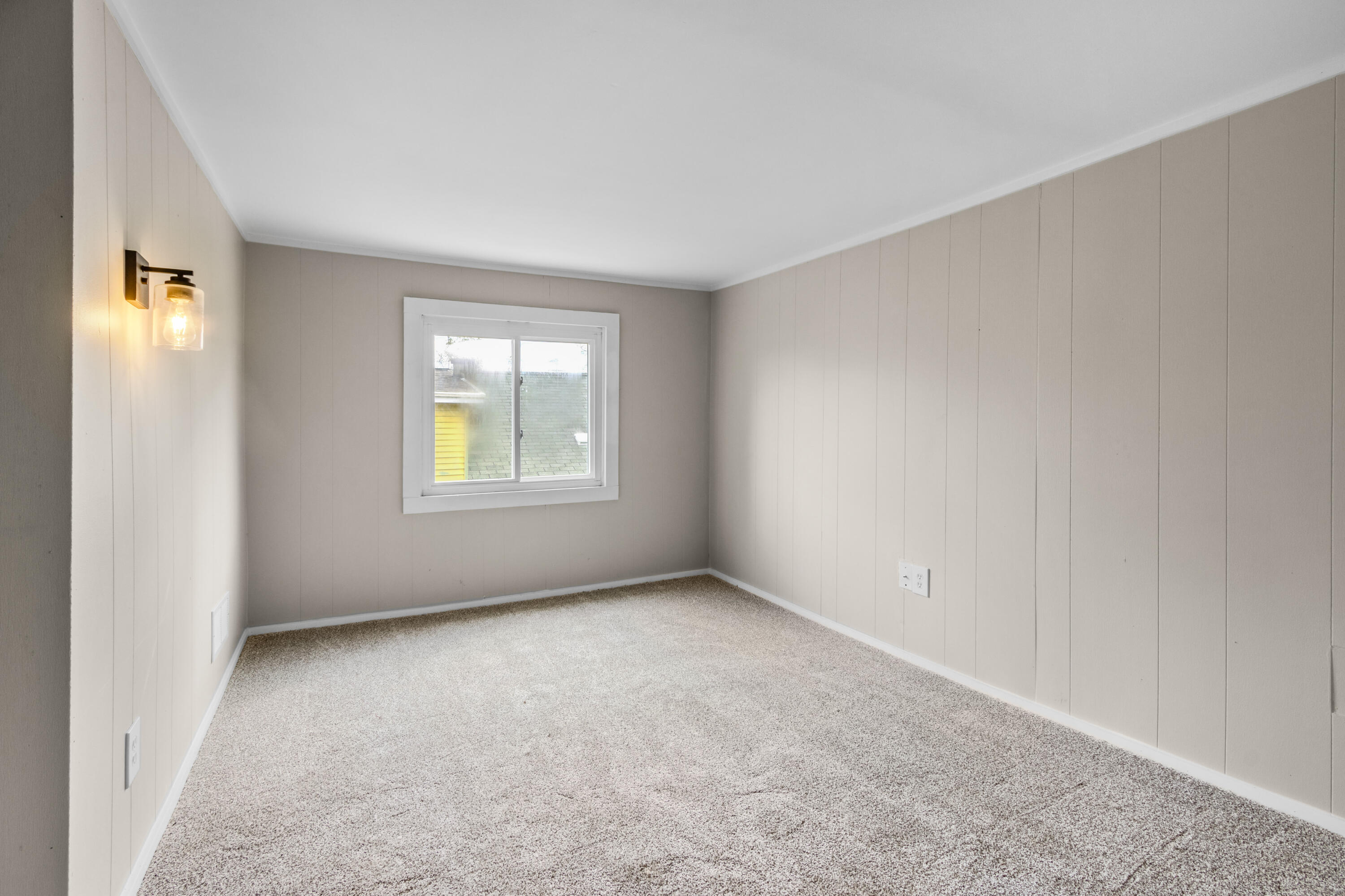 819 Harding Street NW Grand Rapids MI 49544
