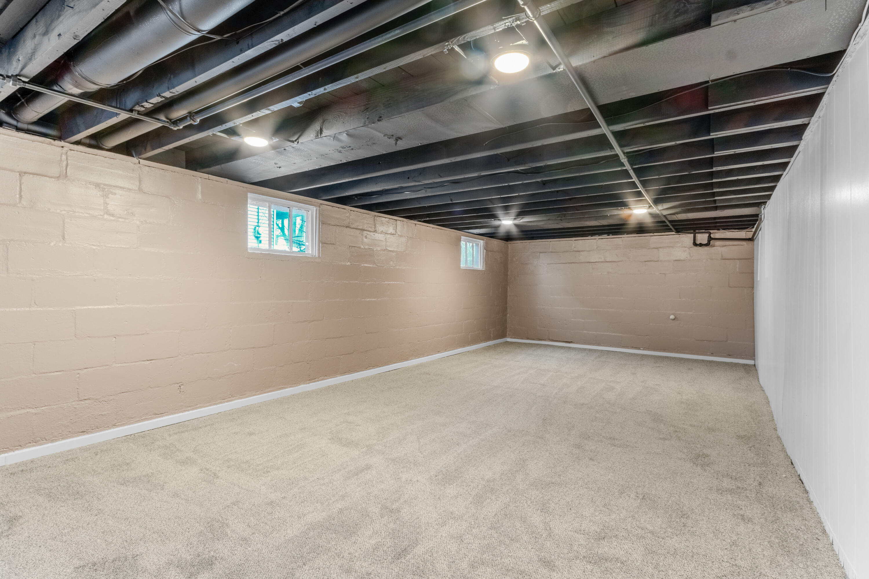 819 Harding Street NW Grand Rapids MI 49544