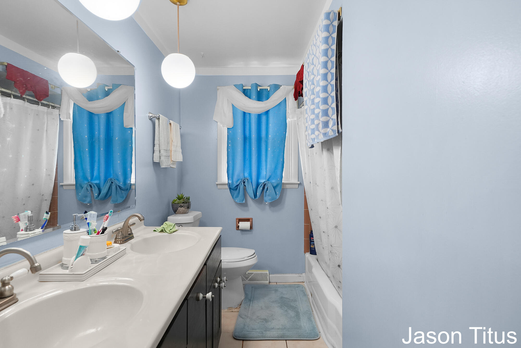 1696 Ball Avenue NE Grand Rapids MI 49505