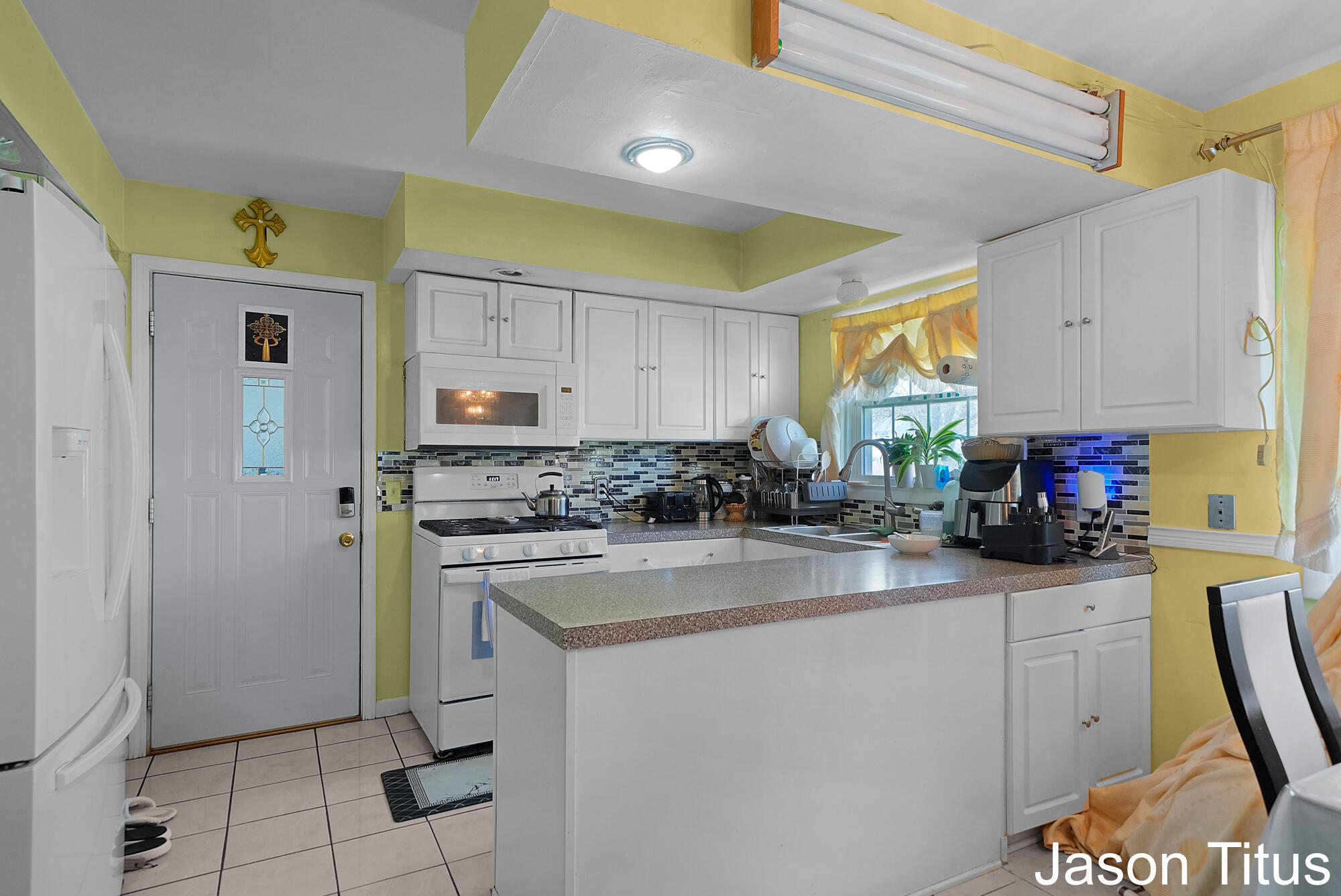 1696 Ball Avenue NE Grand Rapids MI 49505
