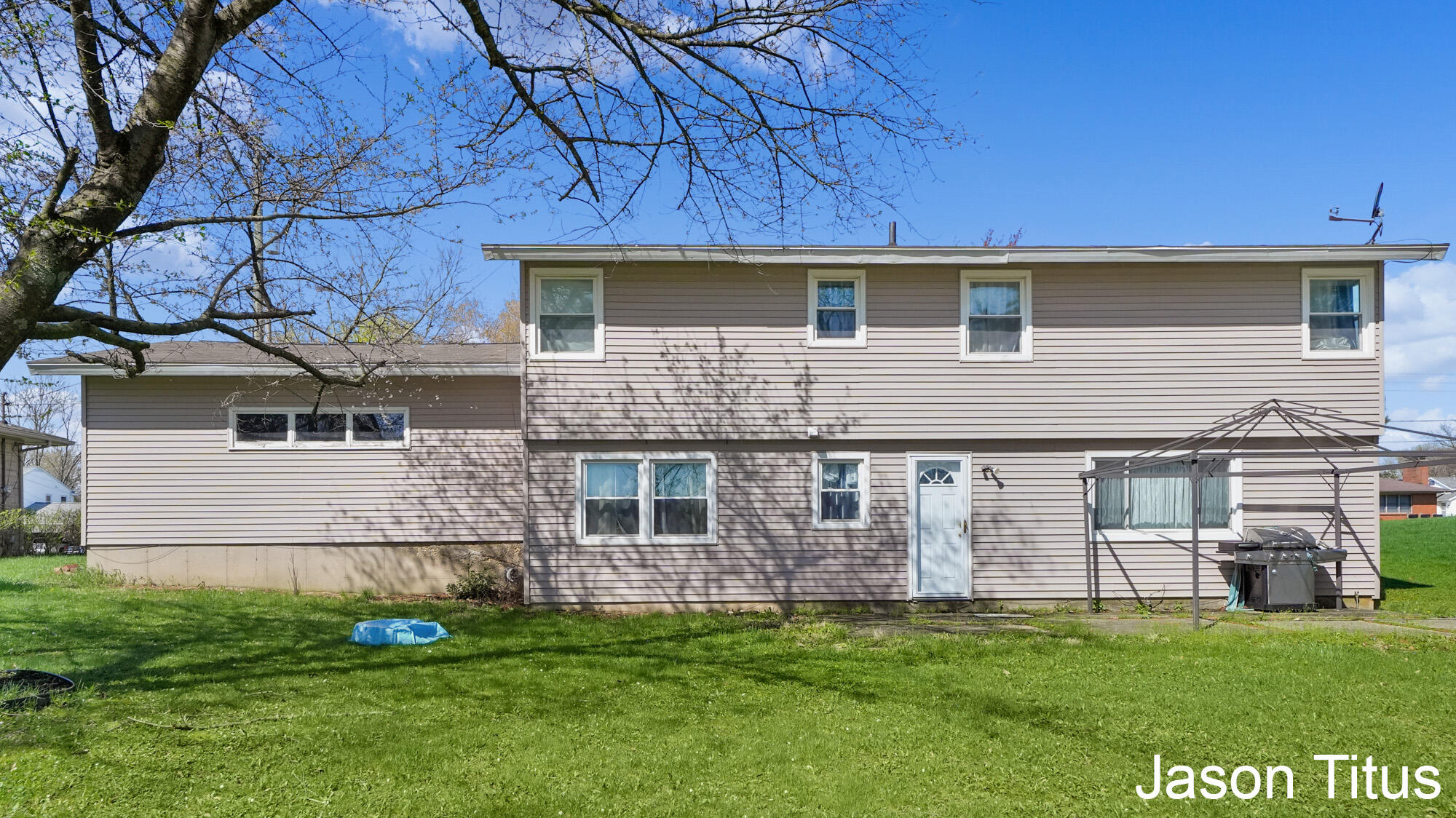 1696 Ball Avenue NE Grand Rapids MI 49505