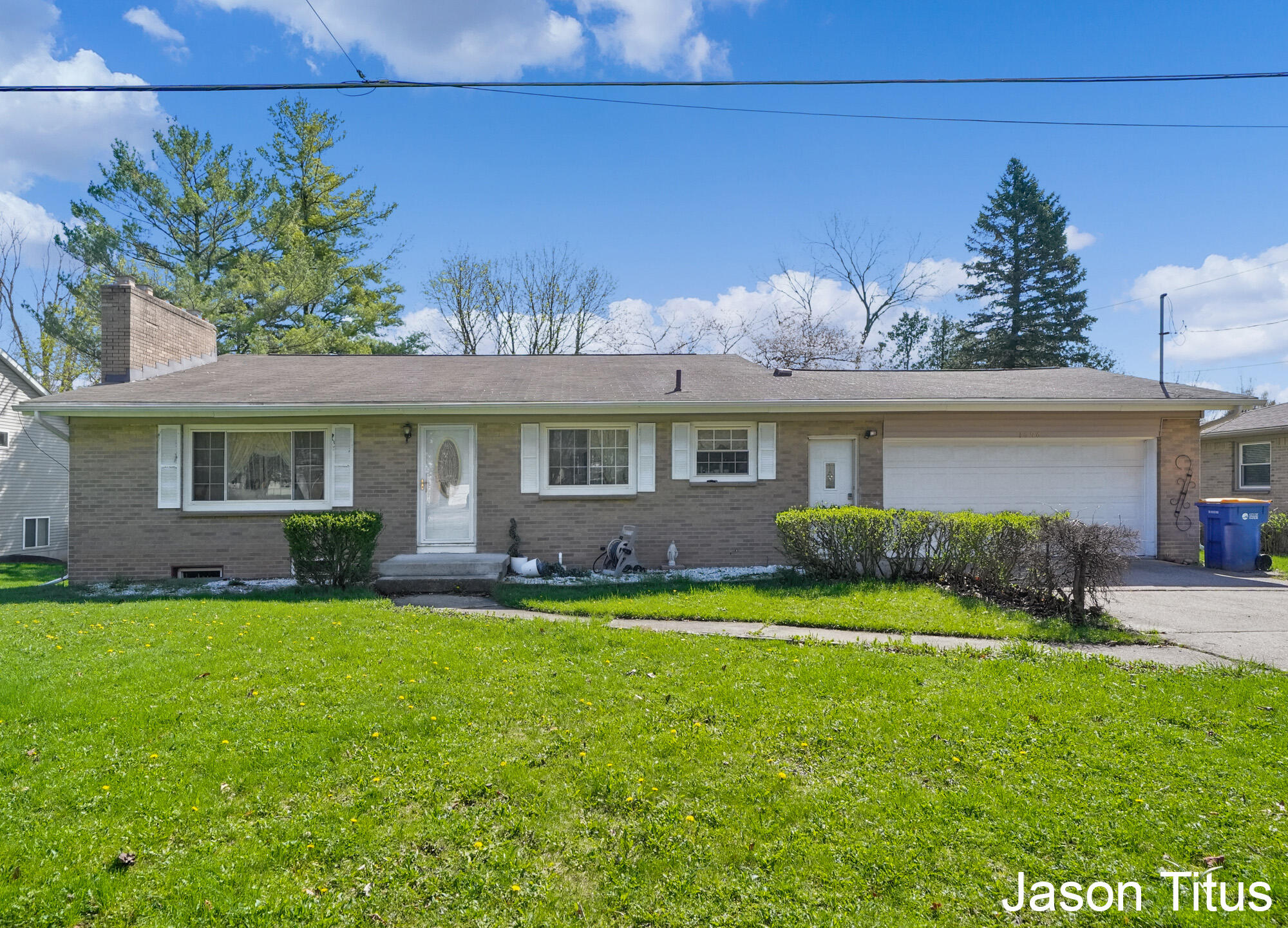 1696 Ball Avenue NE Grand Rapids MI 49505
