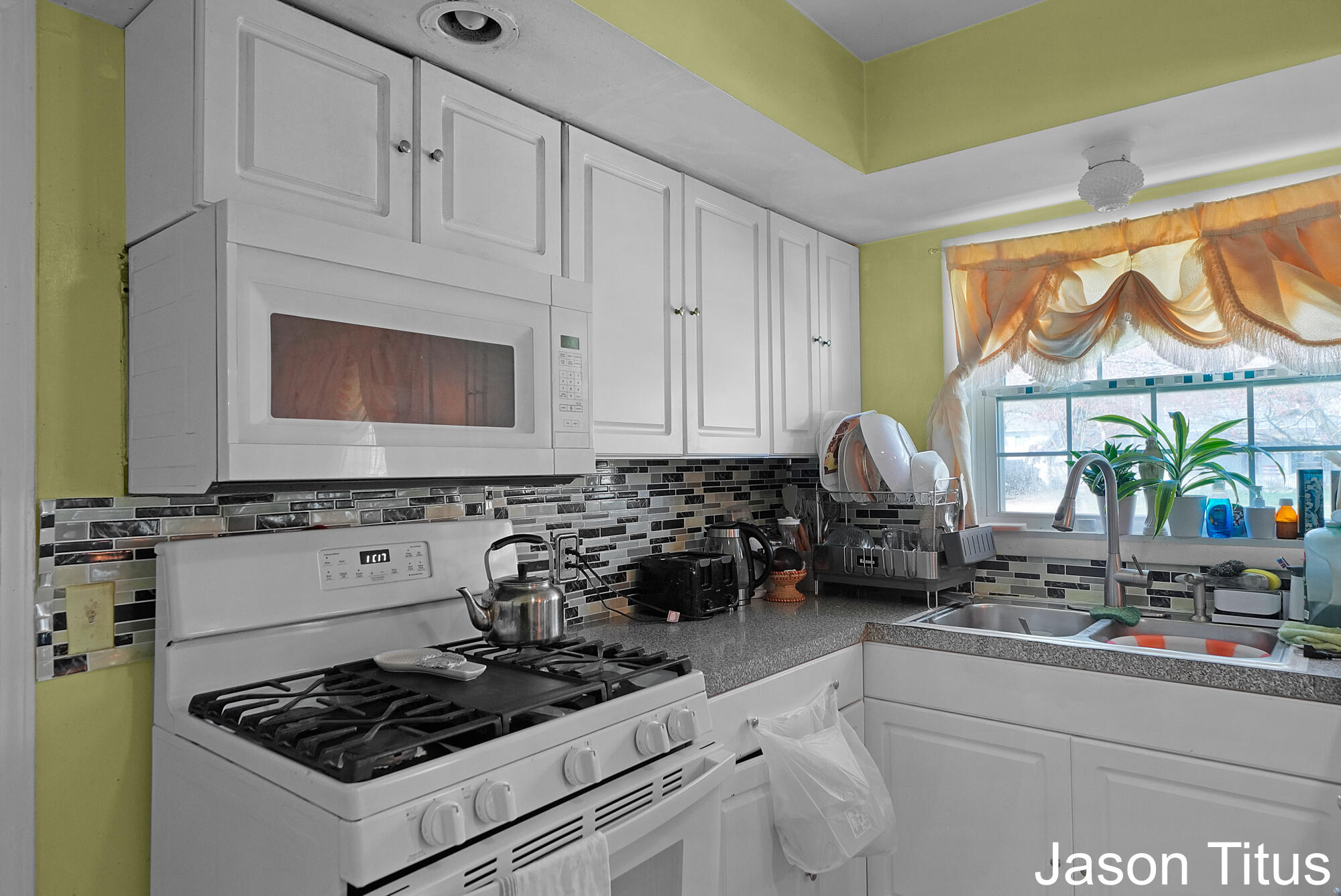 1696 Ball Avenue NE Grand Rapids MI 49505