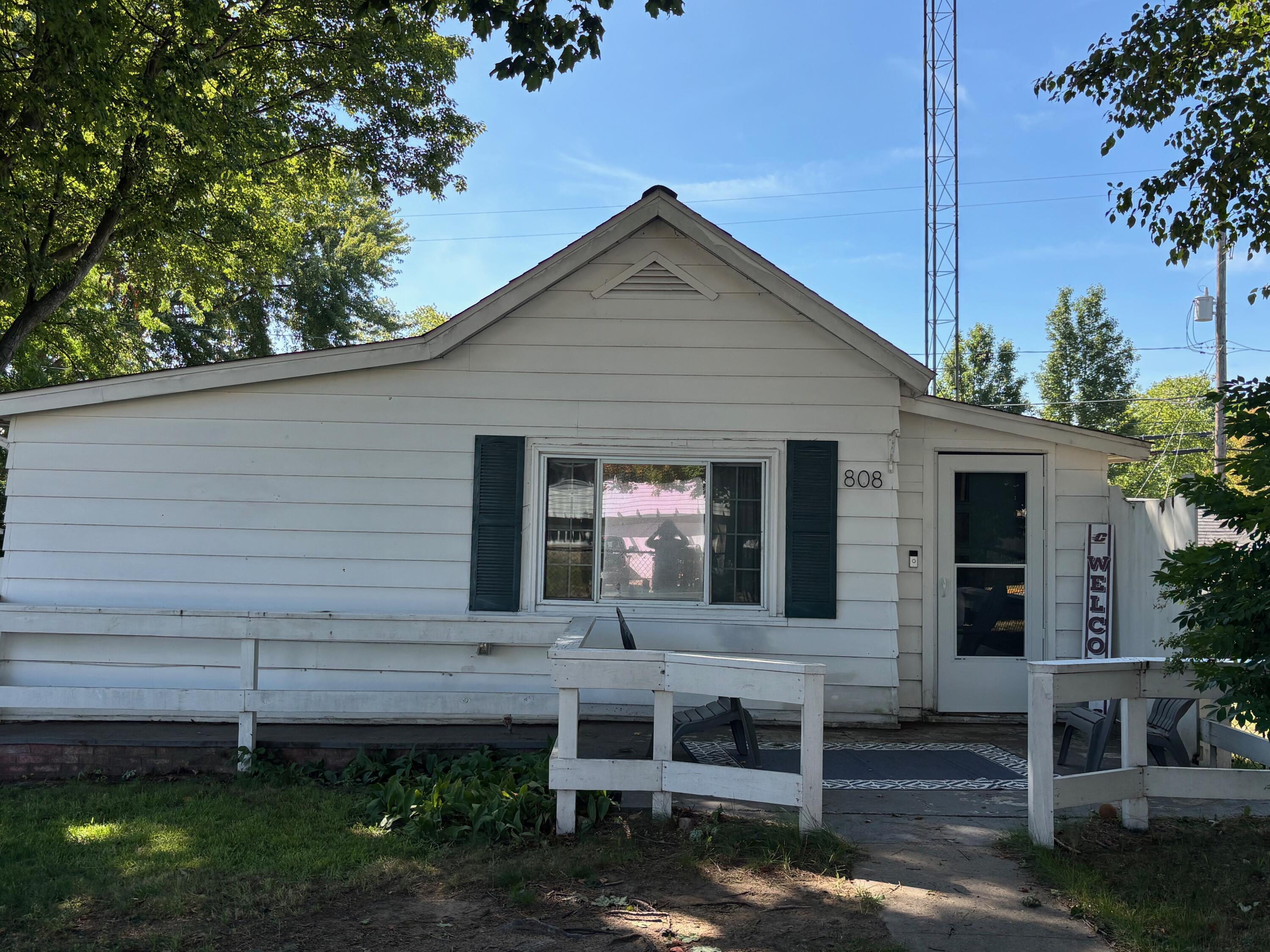 Ludington MI, 808 Anderson Street