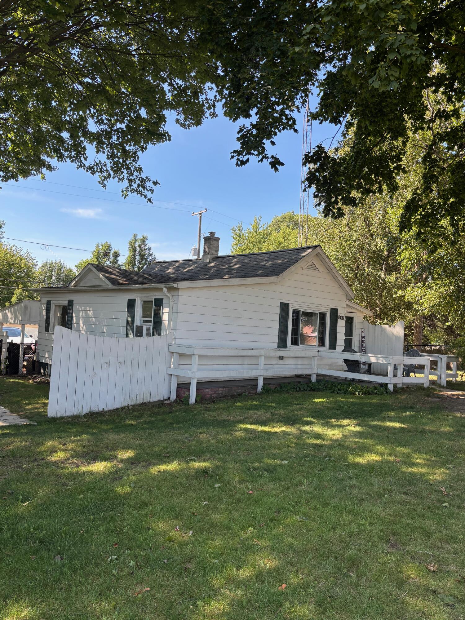 808 Anderson Street Ludington MI 49431