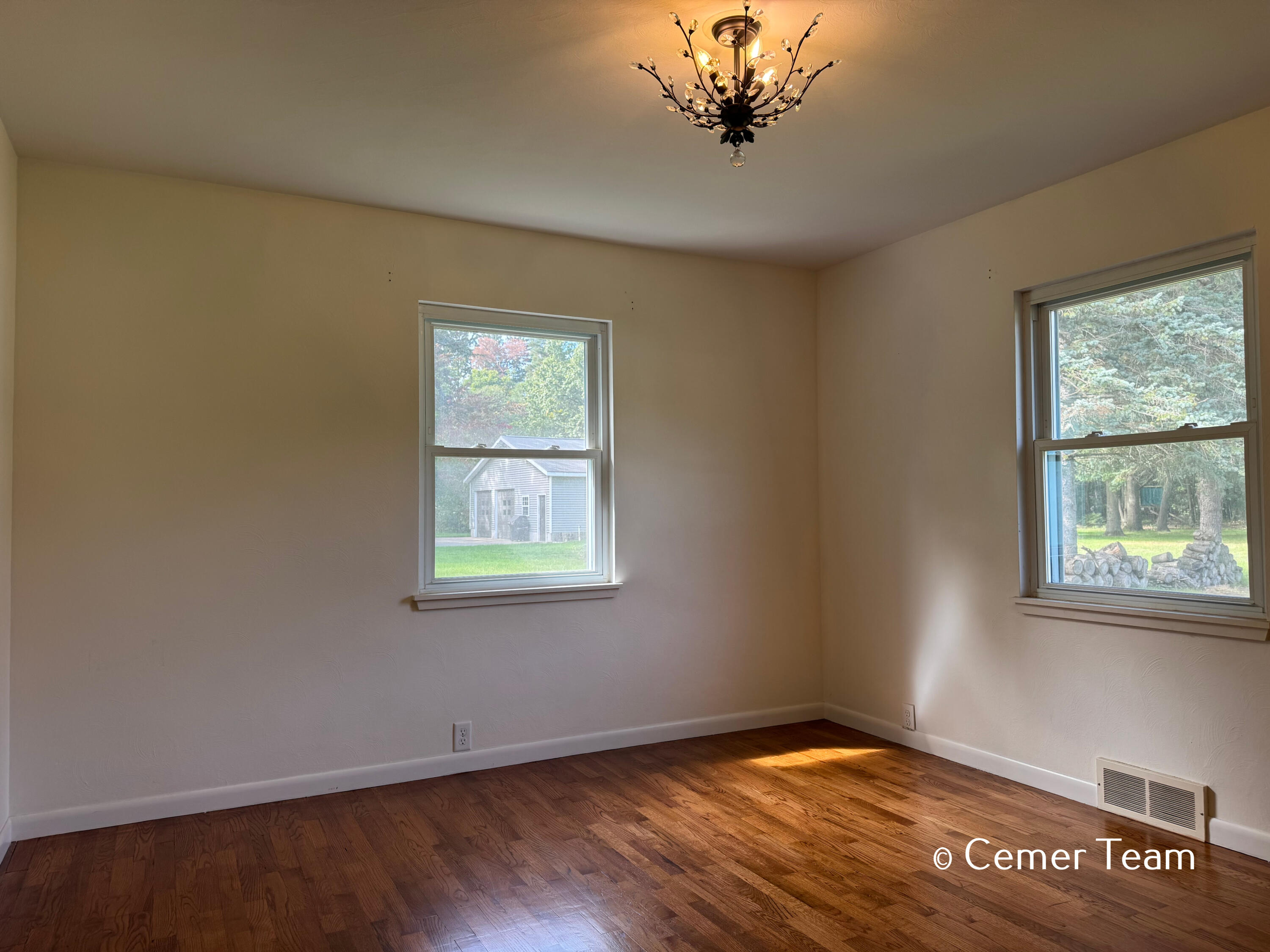 1926 Shettler Road Muskegon MI 49444
