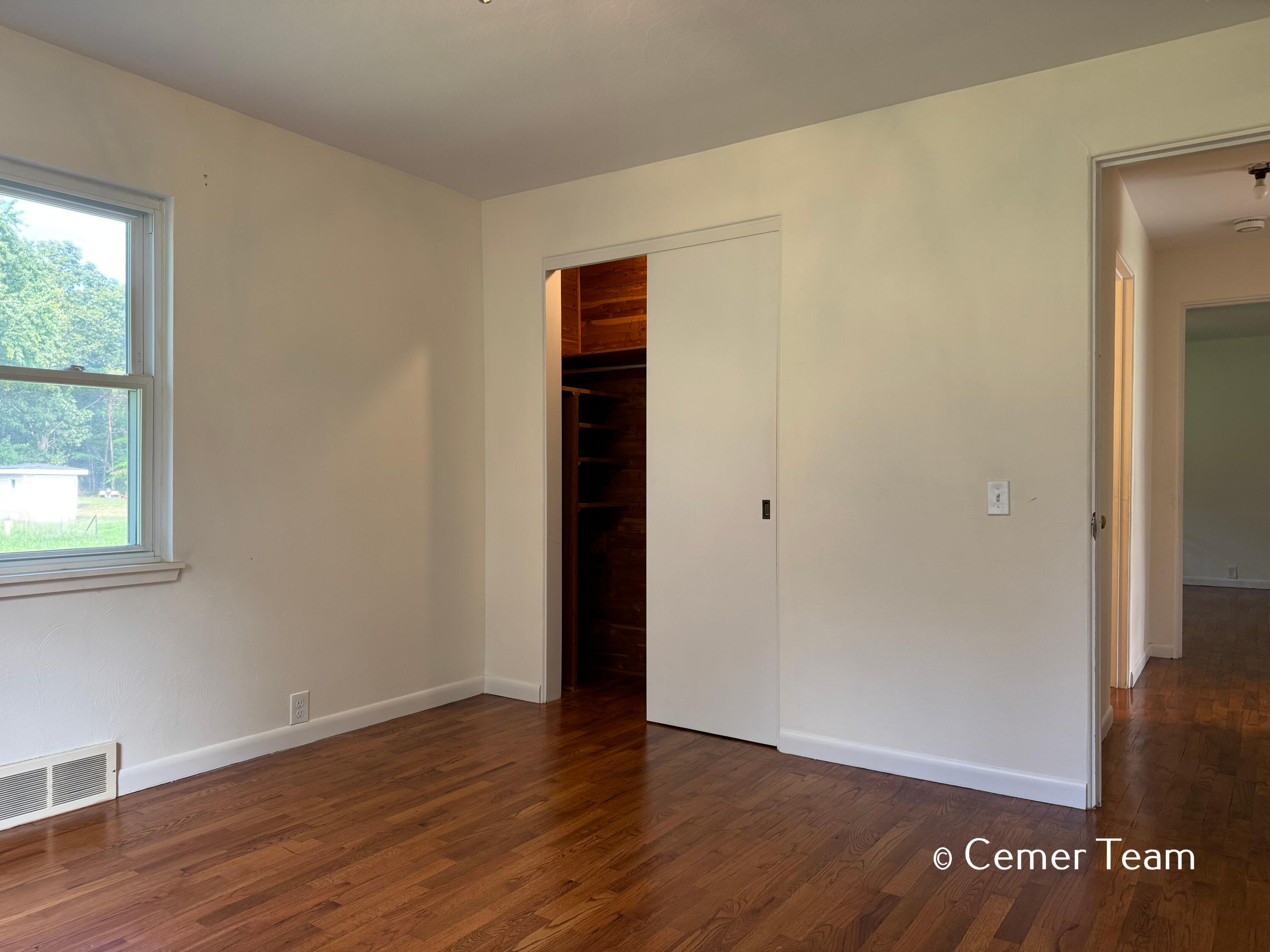 1926 Shettler Road Muskegon MI 49444