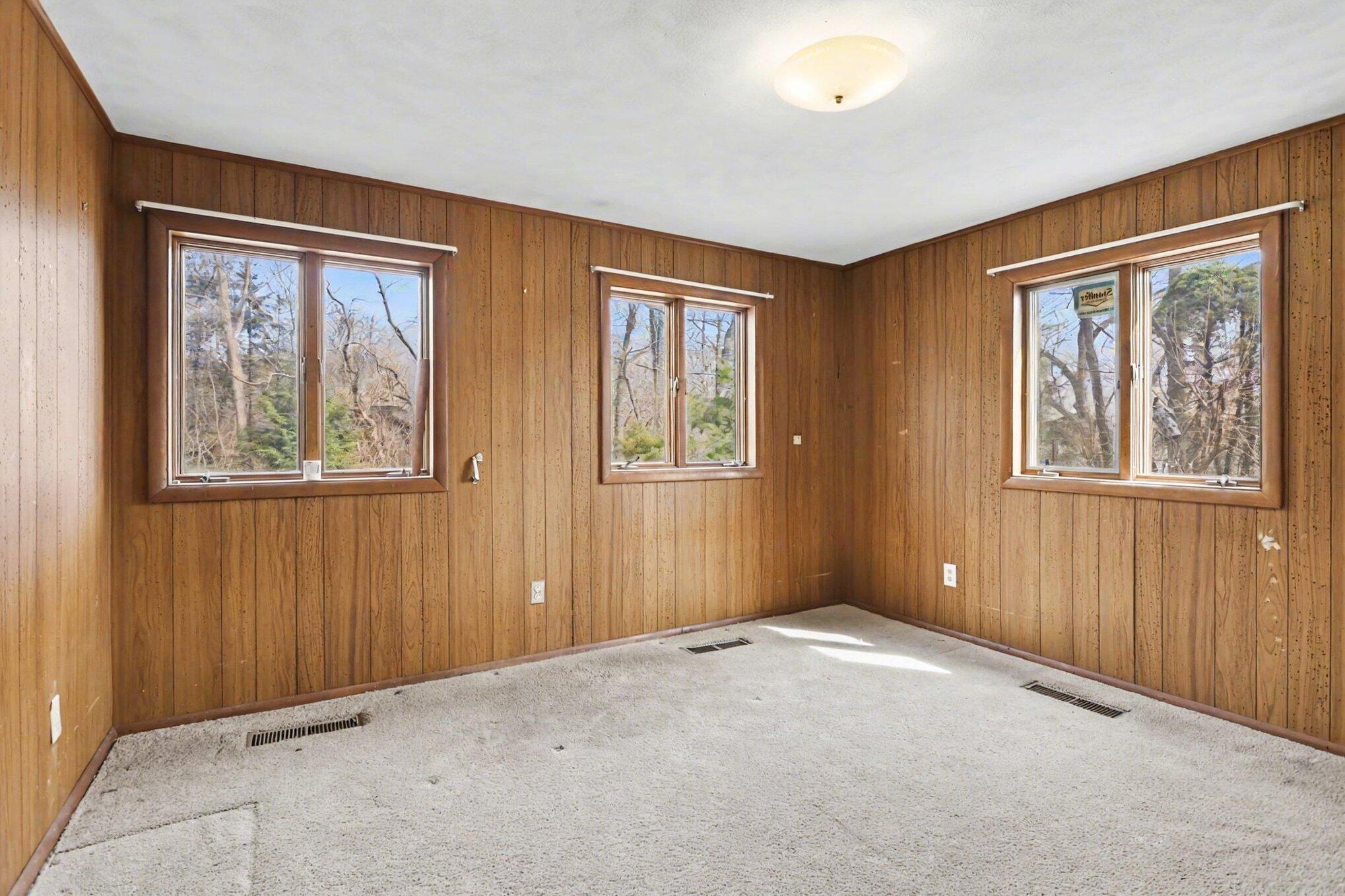55835 Davis Lane Dowagiac MI 49047