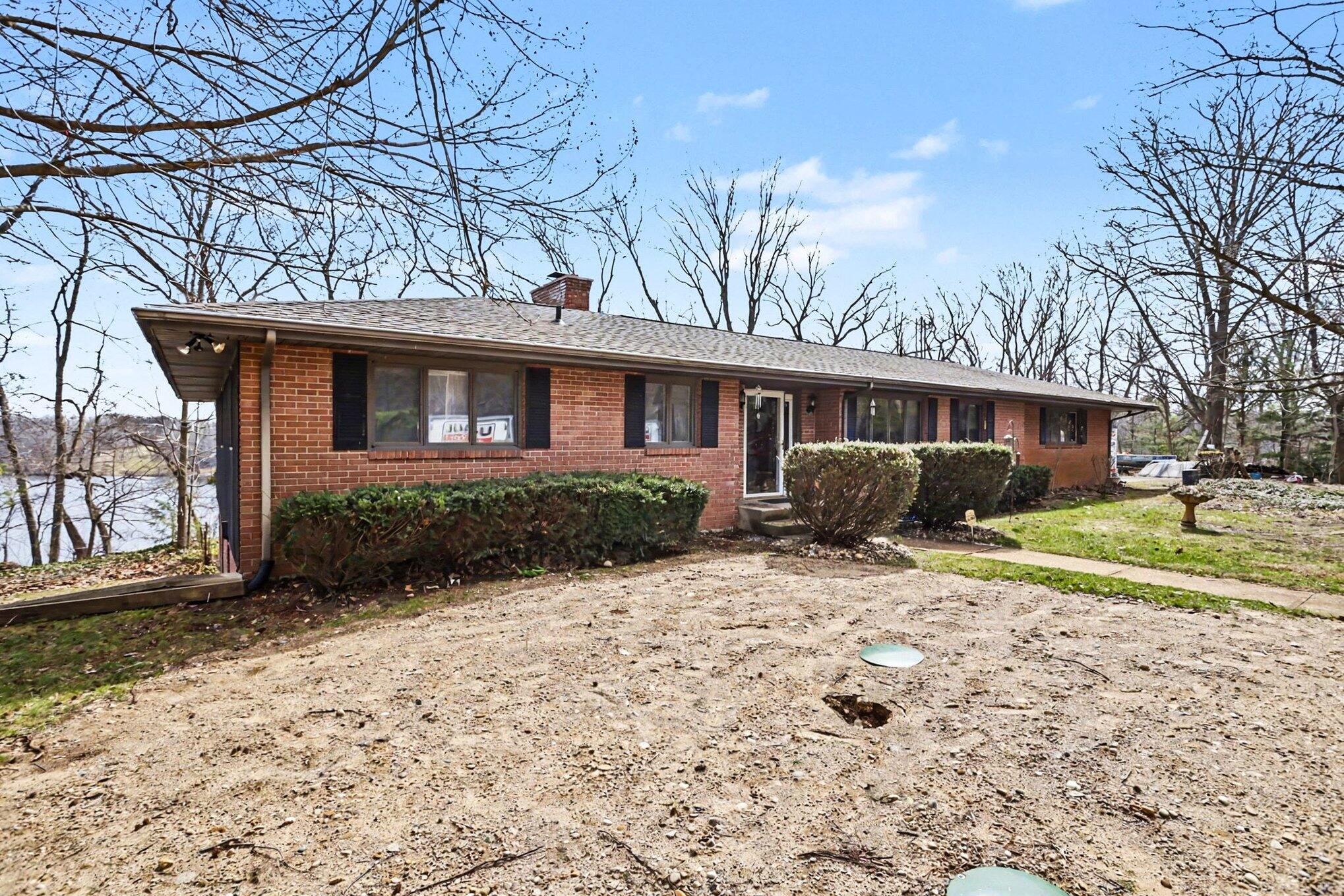 55835 Davis Lane Dowagiac MI 49047