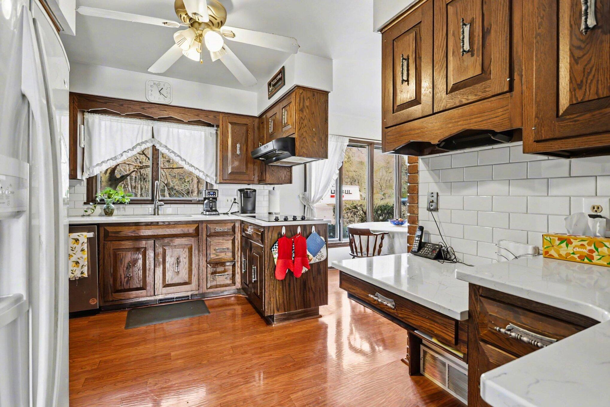 55835 Davis Lane Dowagiac MI 49047
