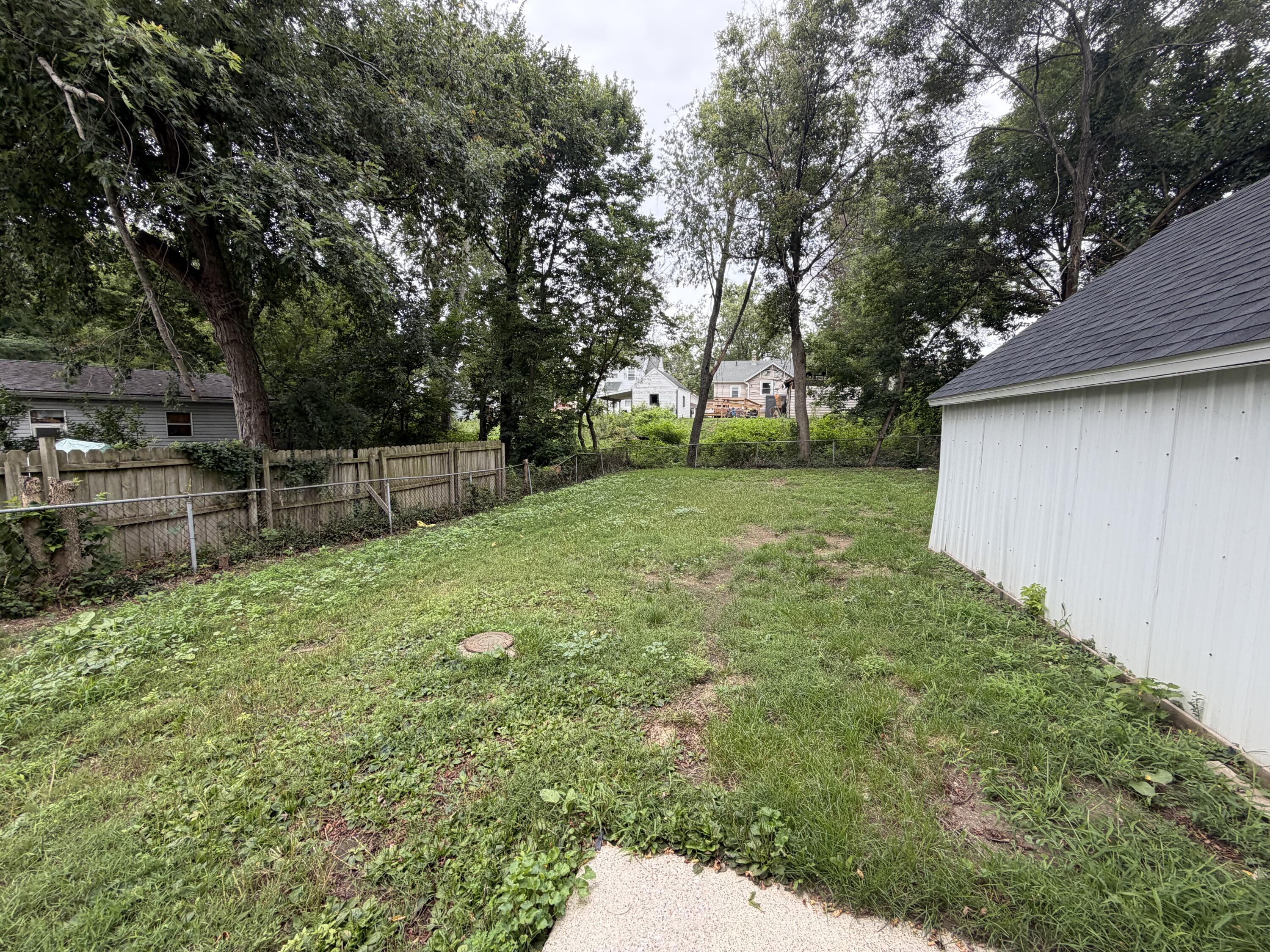 931 Pomeroy Street Kalamazoo MI 49001