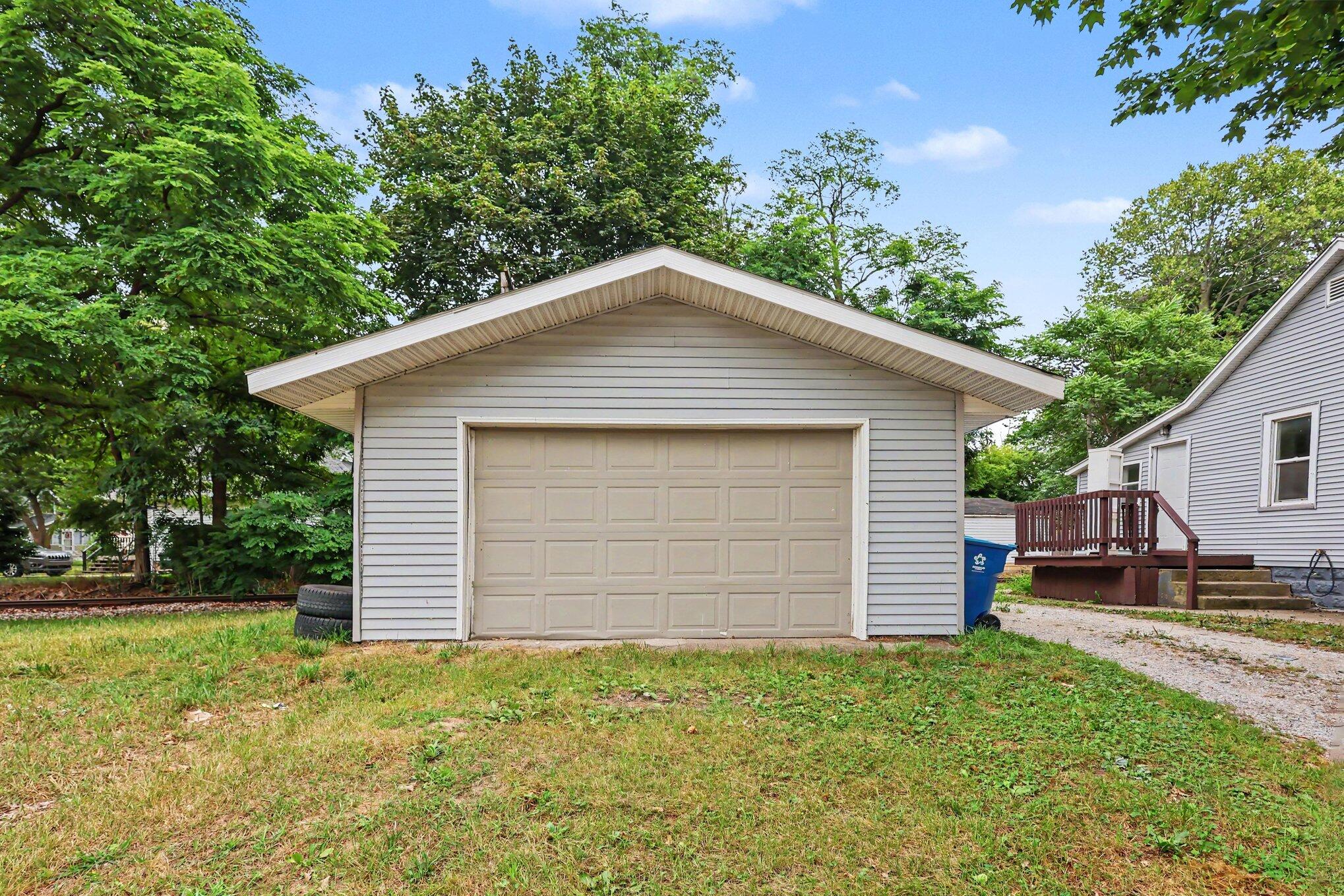 1768 Henry Street Muskegon MI 49441