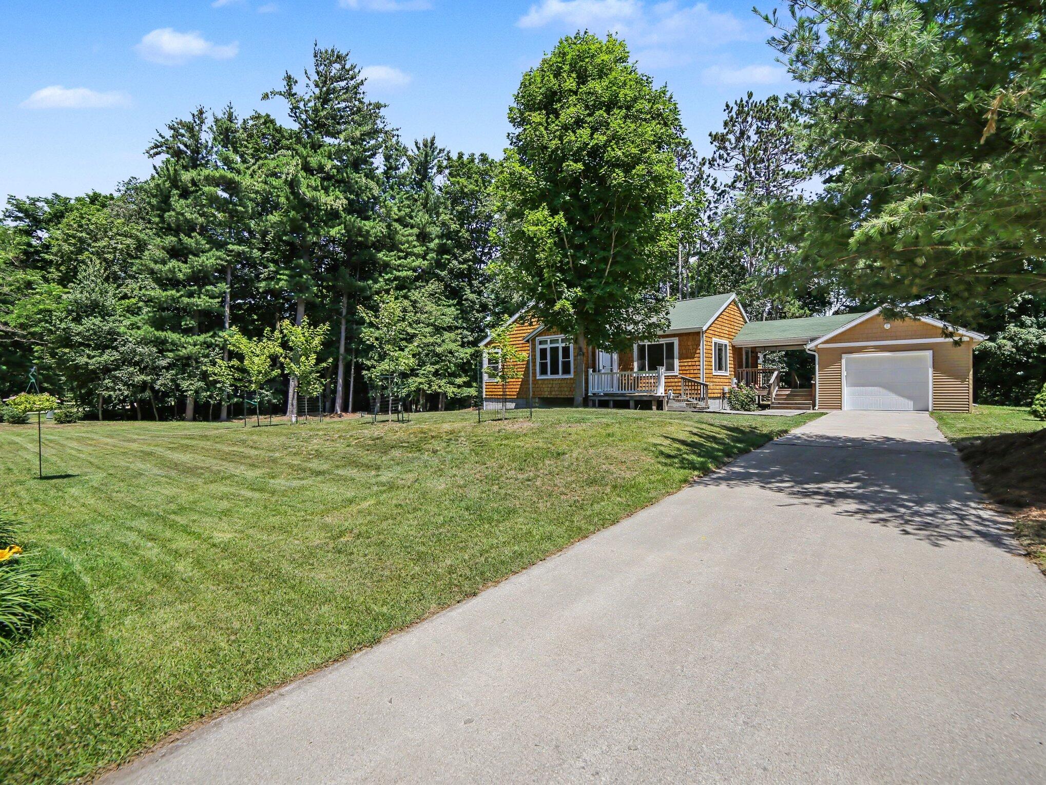 1072 N Brookridge Road Ludington MI 49431