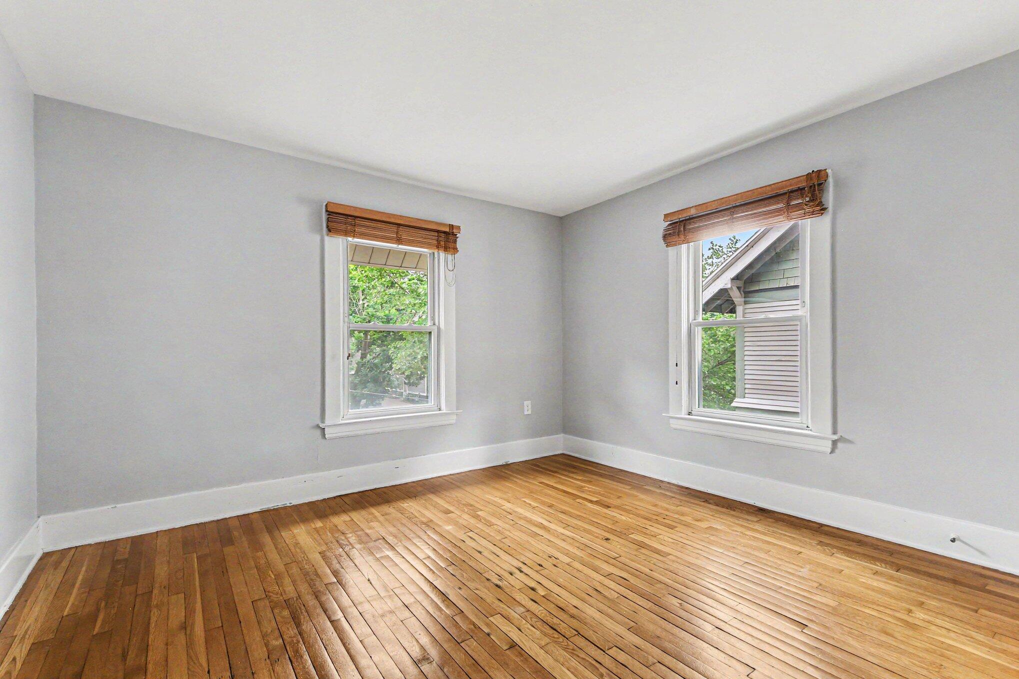 47 Carlton Avenue SE Grand Rapids MI 49506