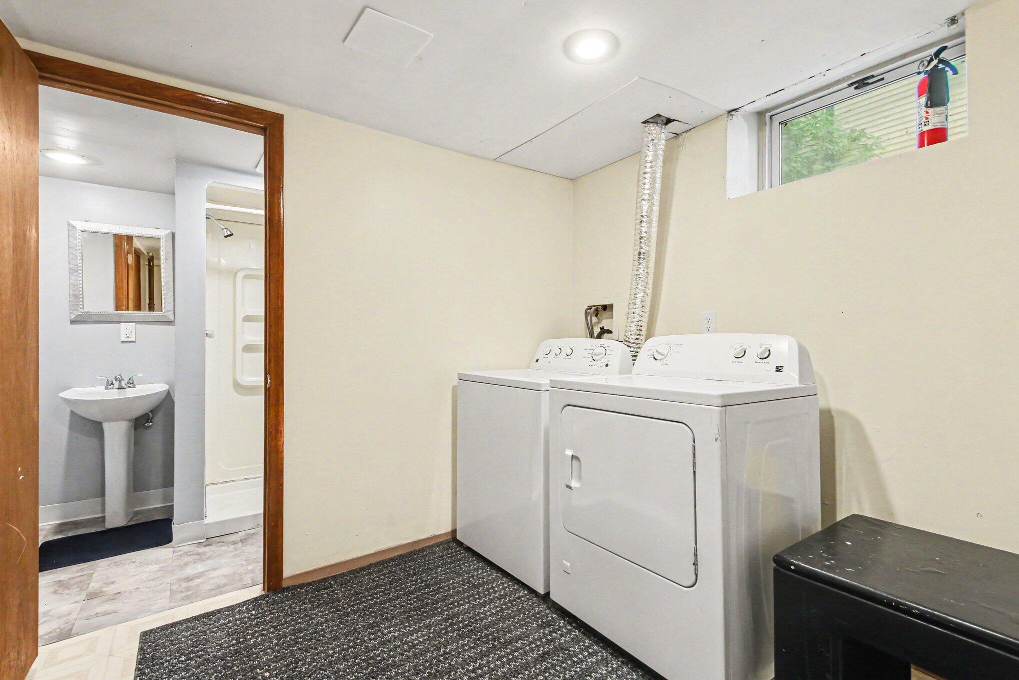 47 Carlton Avenue SE Grand Rapids MI 49506