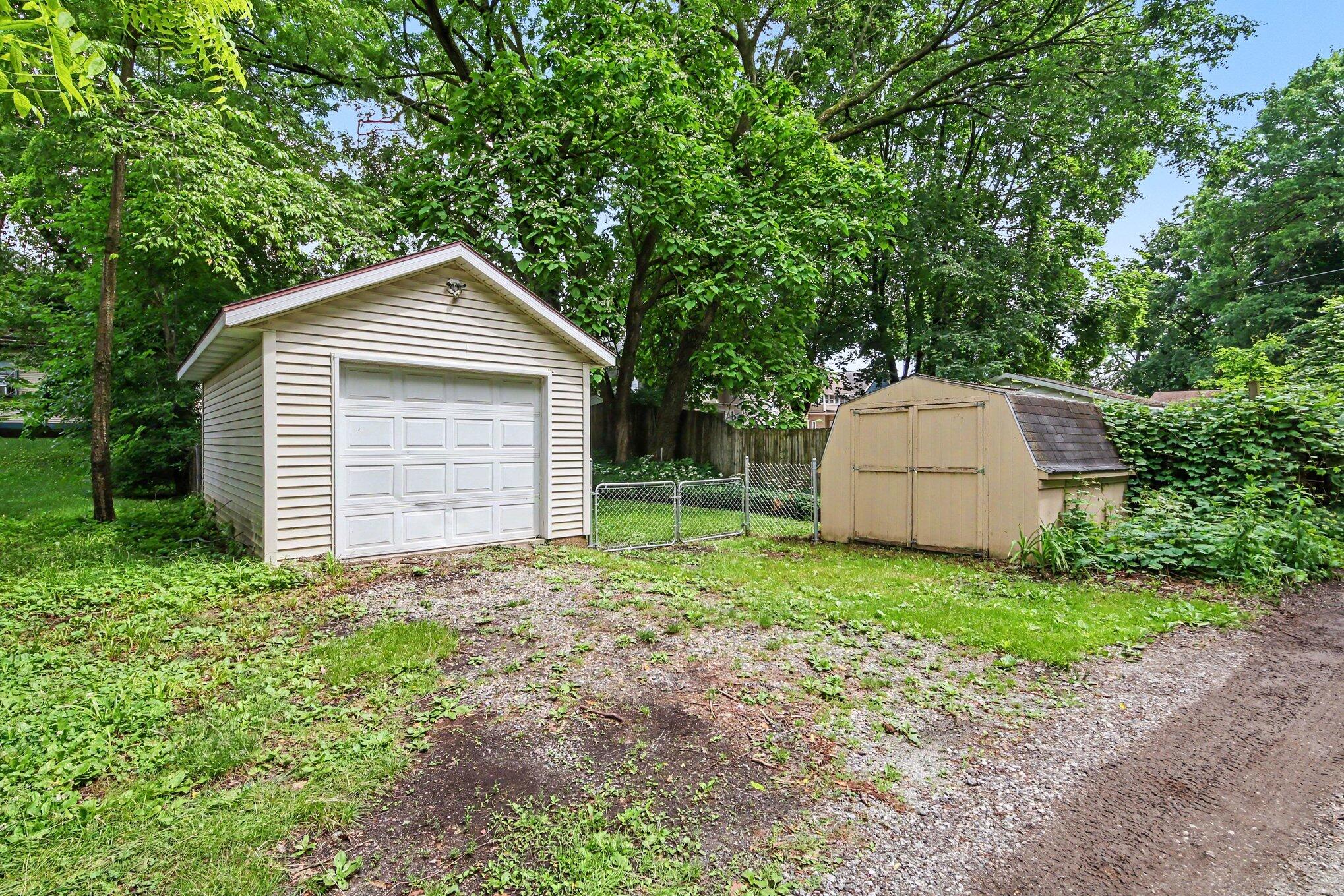 47 Carlton Avenue SE Grand Rapids MI 49506