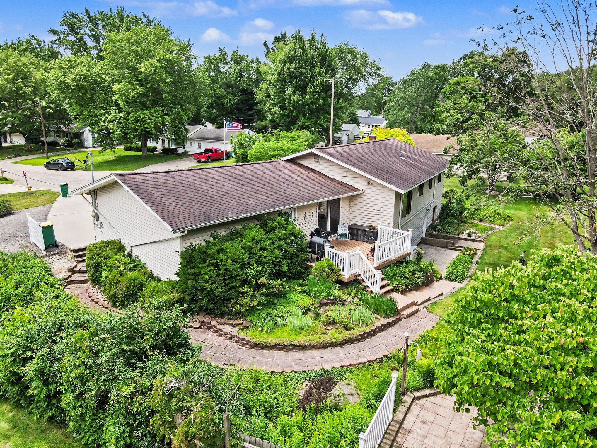 9946 Handel Street Portage MI 49024