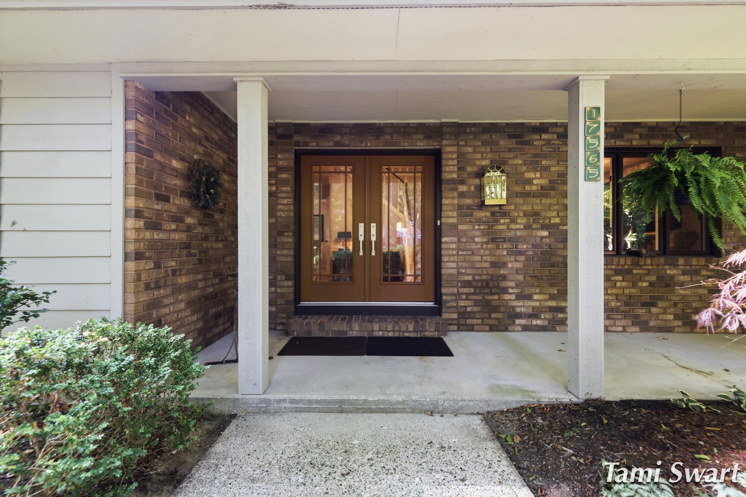 17565 Beech Hill Drive Grand Haven MI 49417