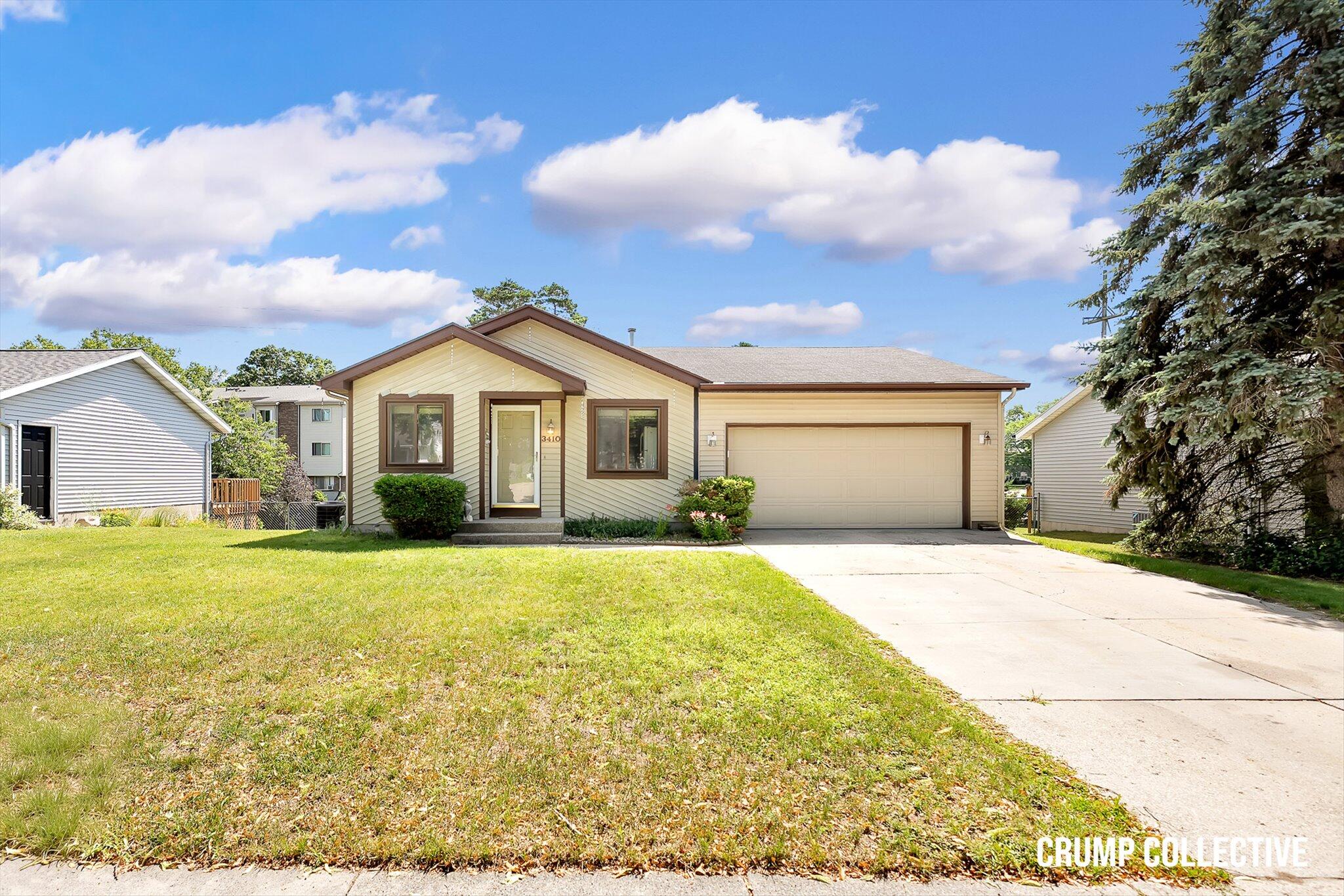 3410 Benjamin Avenue NE Grand Rapids MI 49525