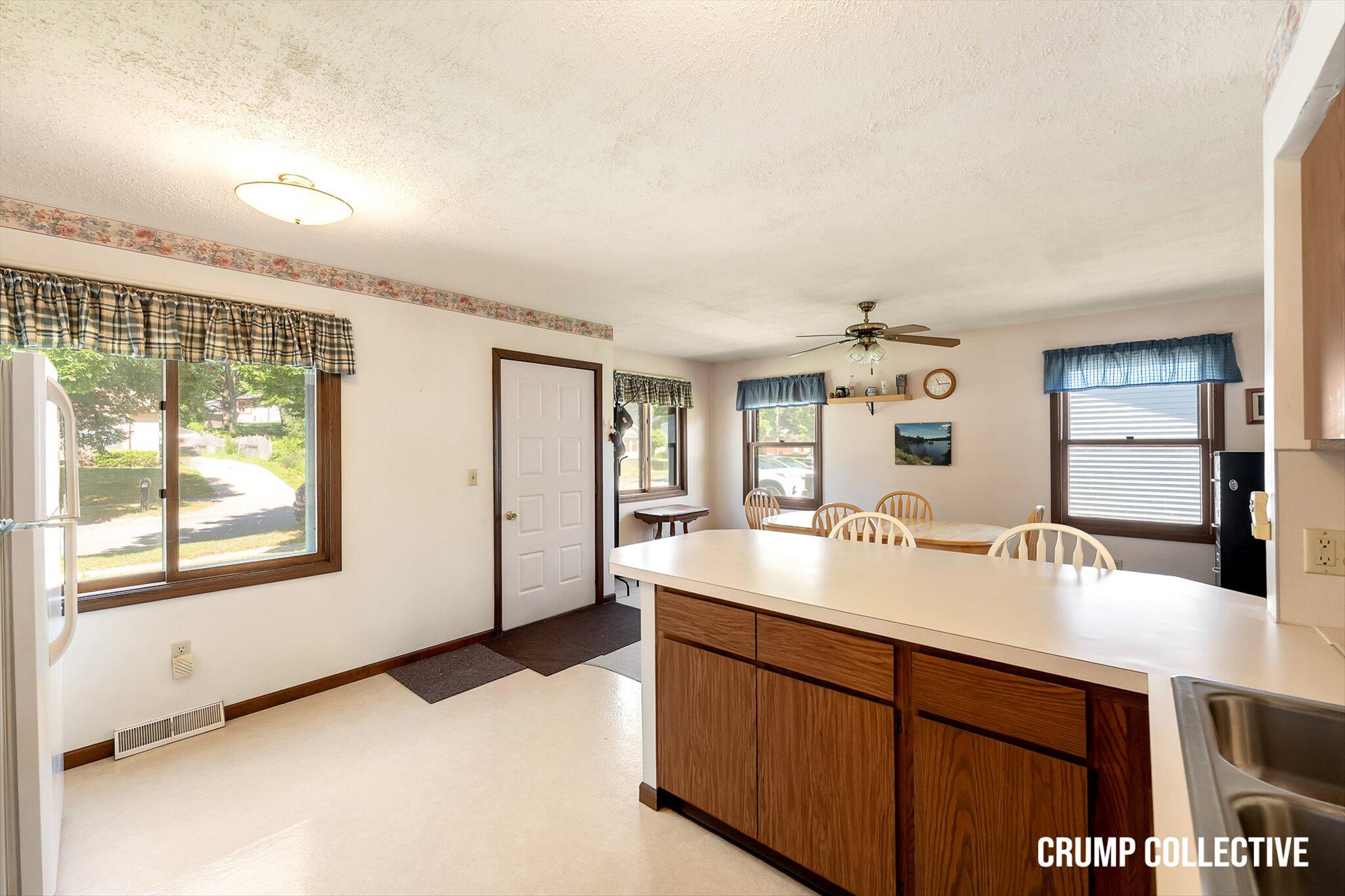 3410 Benjamin Avenue NE Grand Rapids MI 49525