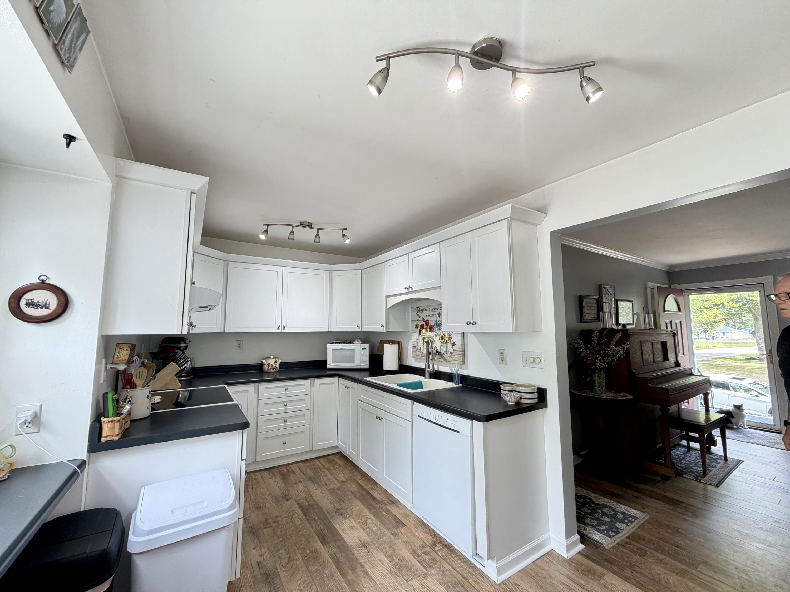 1027 N Rath Avenue Ludington MI 49431