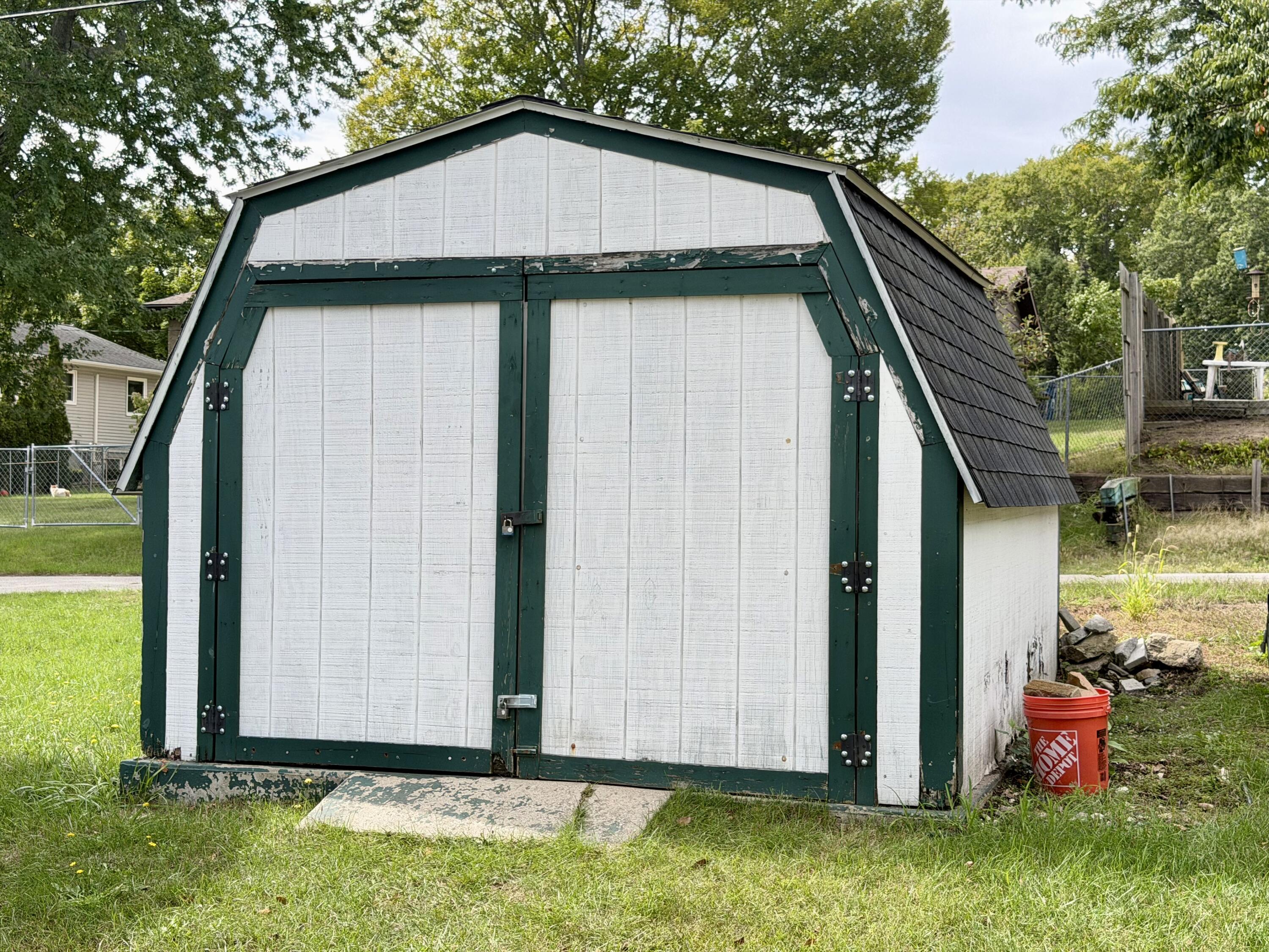 1027 N Rath Avenue Ludington MI 49431