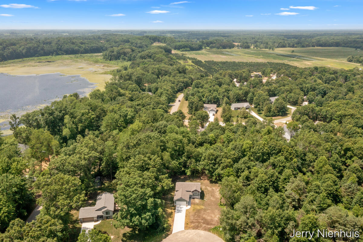 912 Blueberry Pine Court Allegan MI 49010