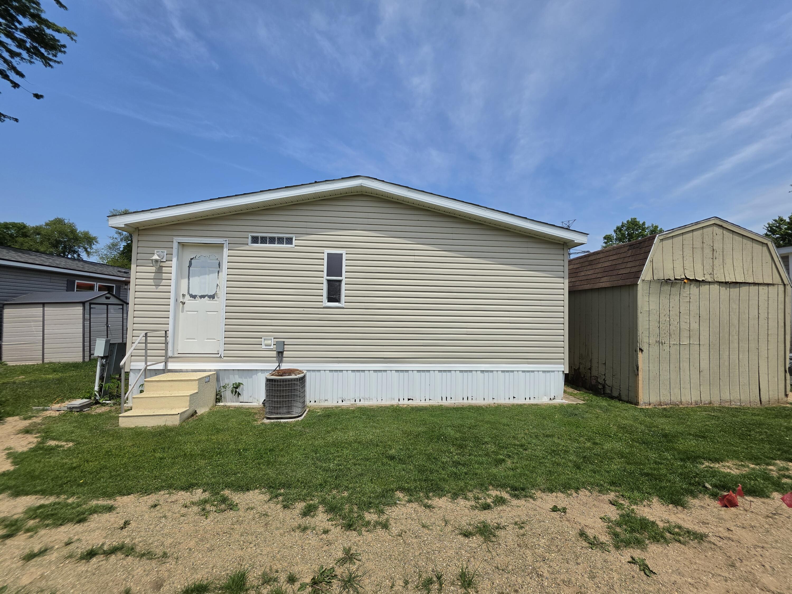 6716 Peyton Place Kalamazoo MI 49048
