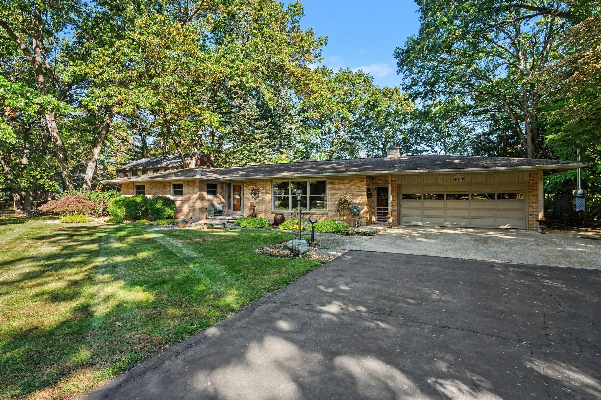 472 Lake Drive Allegan MI 49010