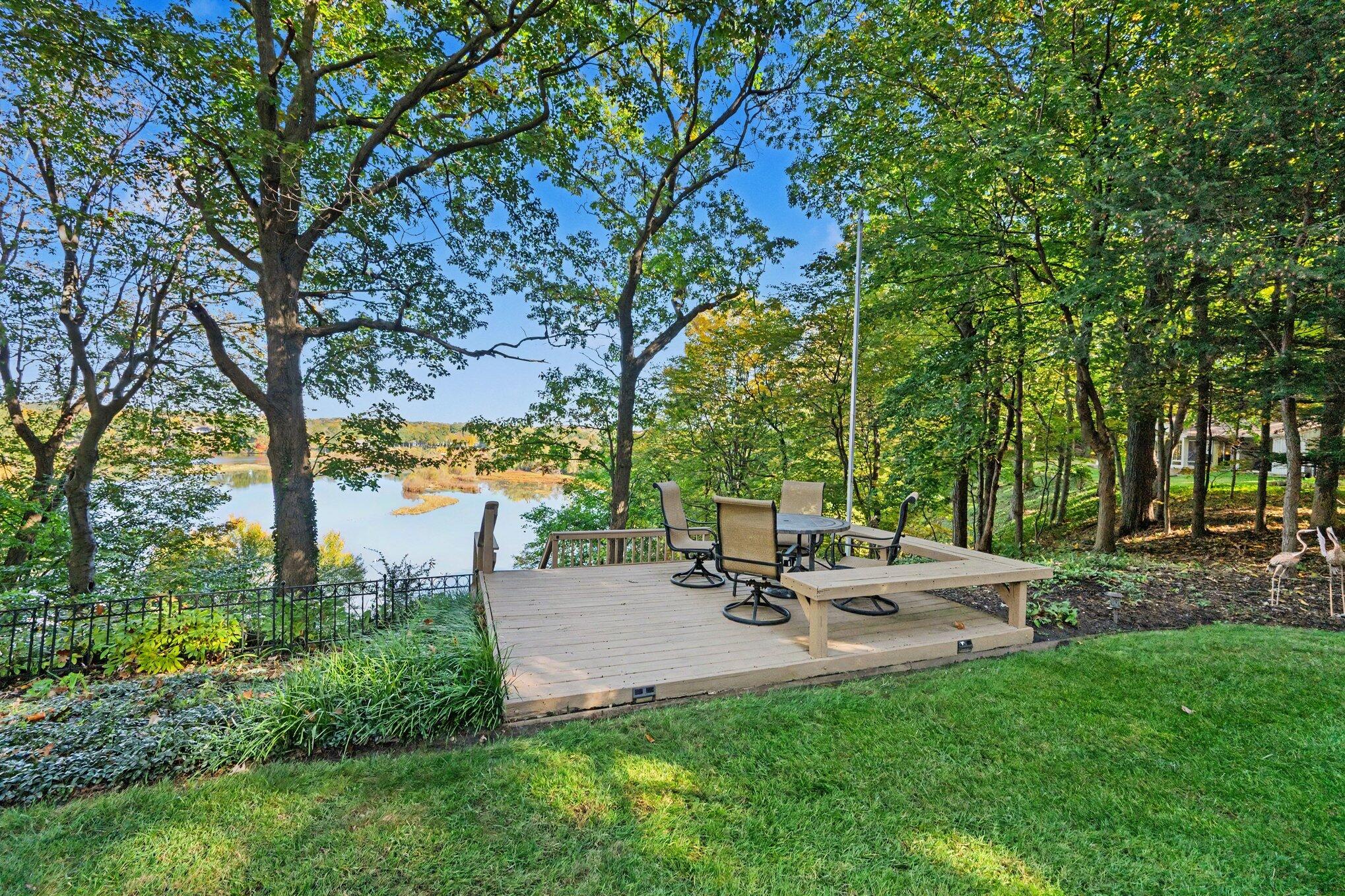 472 Lake Drive Allegan MI 49010