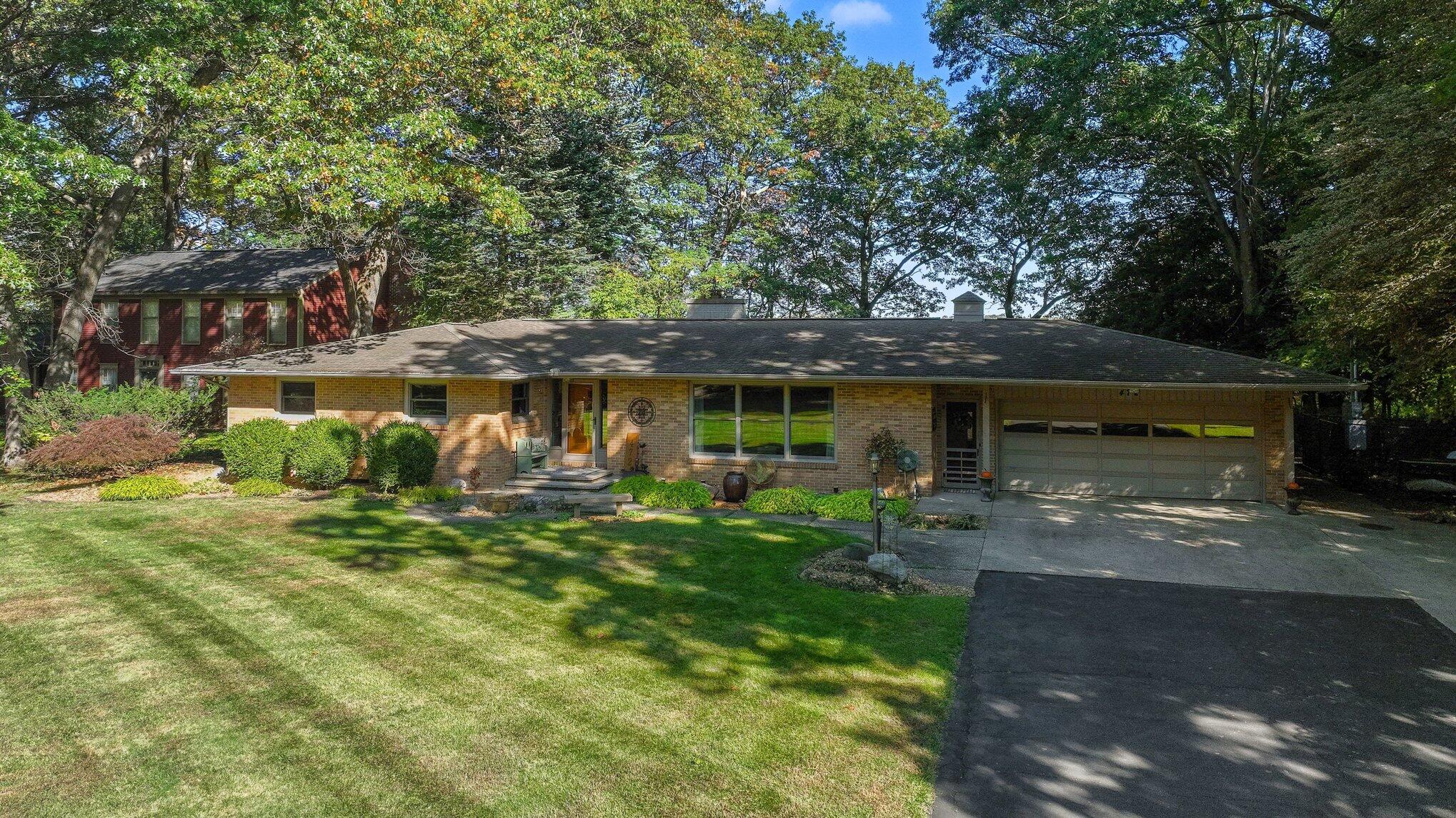472 Lake Drive Allegan MI 49010