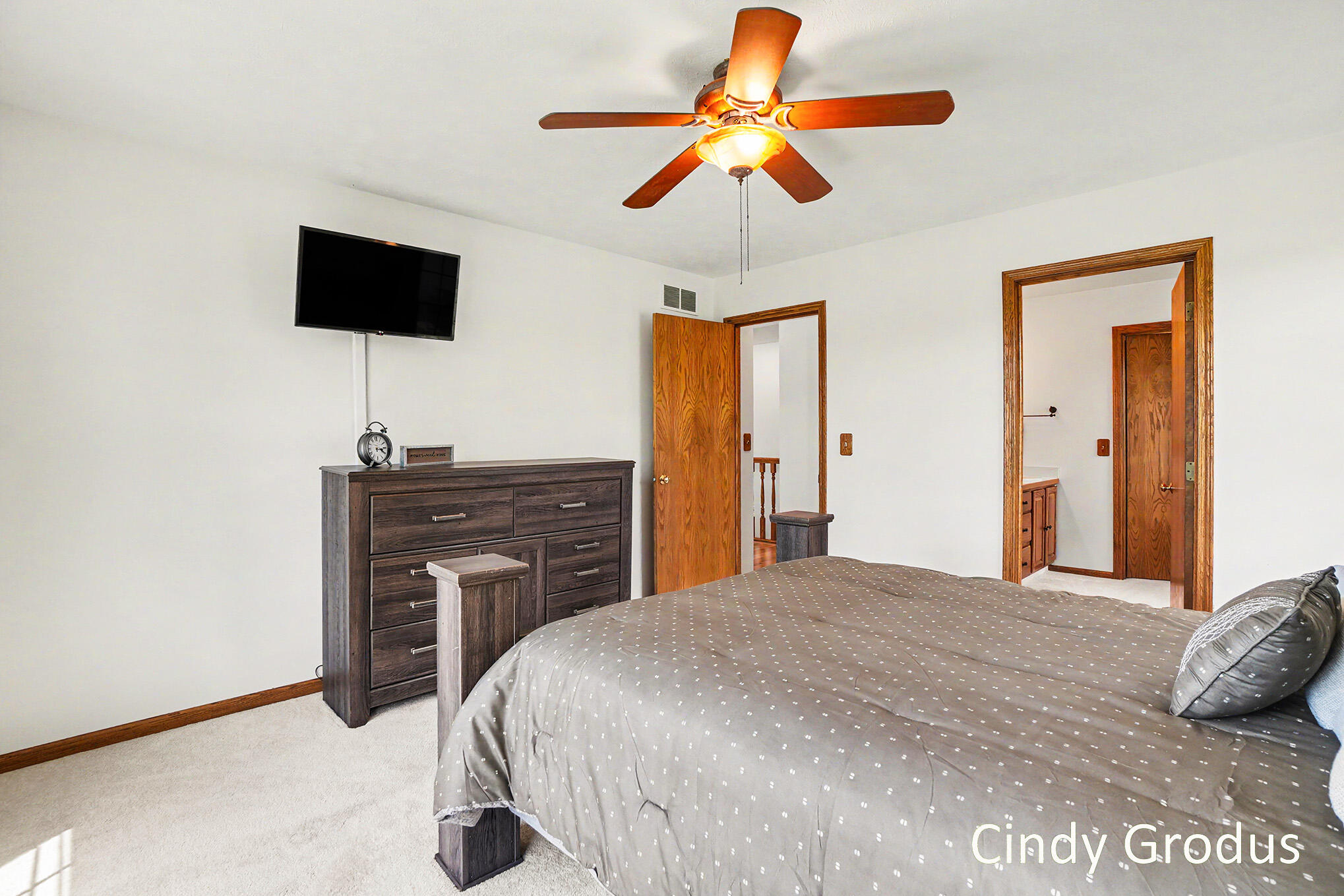 975 Bluff Lake Drive Zeeland MI 49464