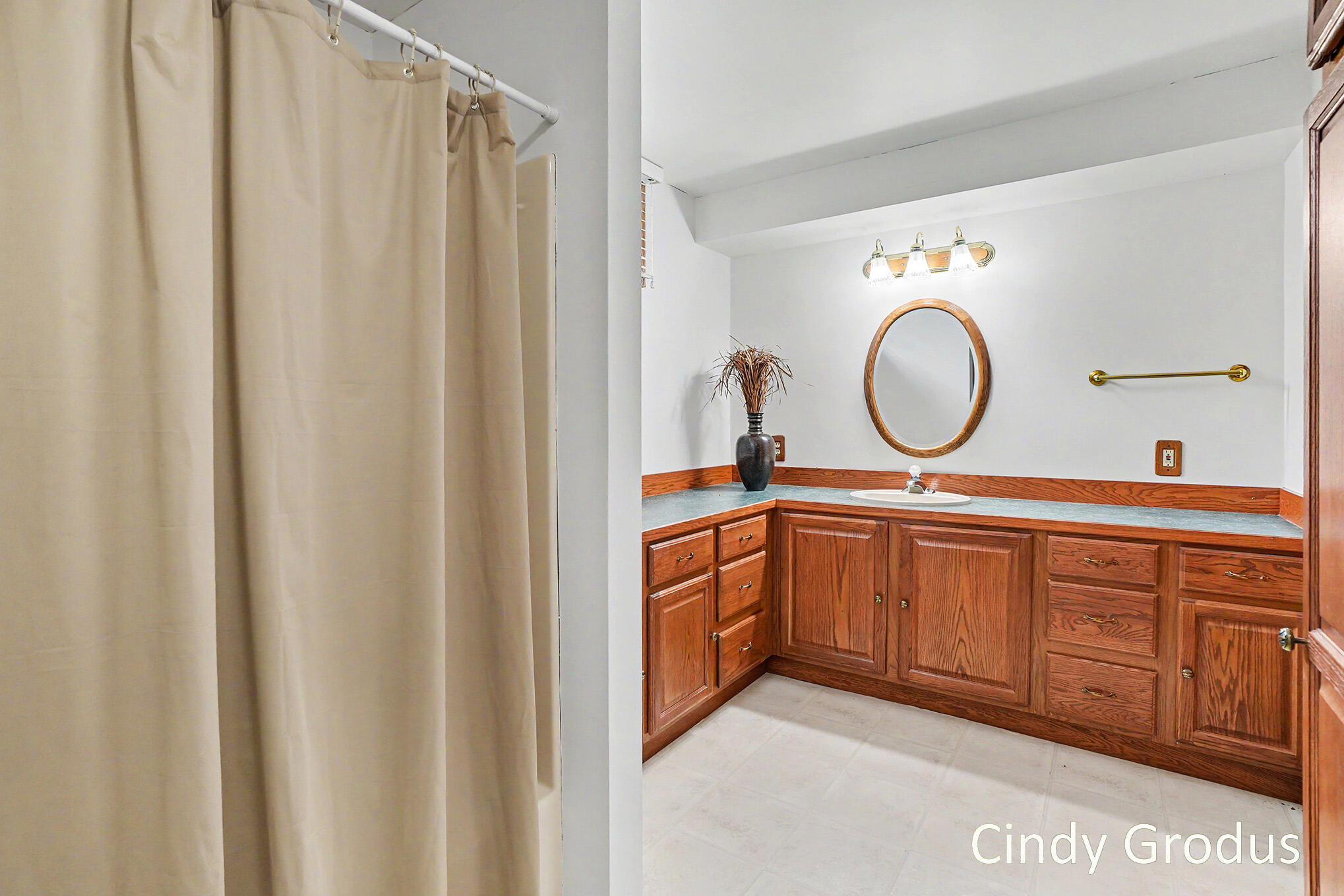 975 Bluff Lake Drive Zeeland MI 49464