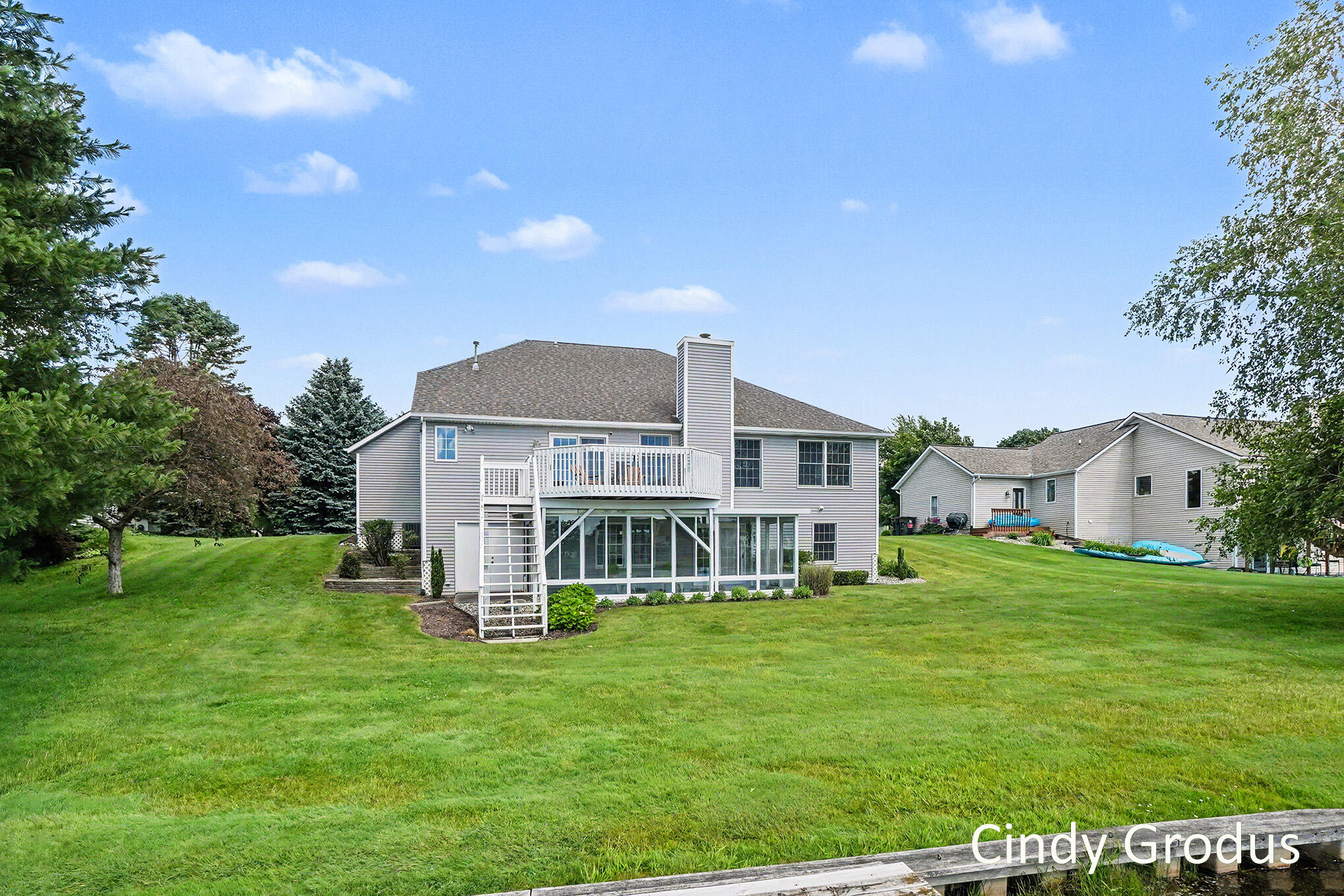 975 Bluff Lake Drive Zeeland MI 49464
