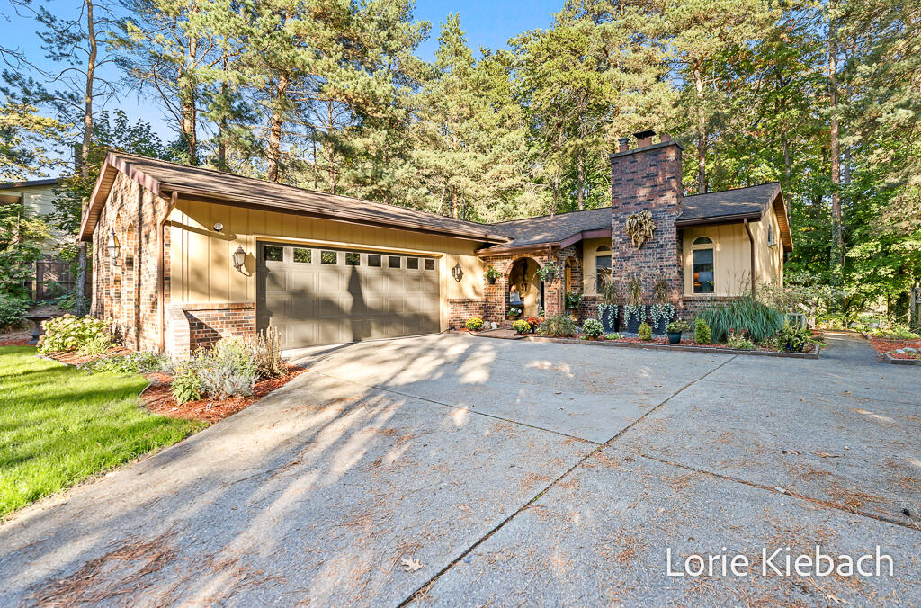 14666 Indian Trails Drive Grand Haven MI 49417