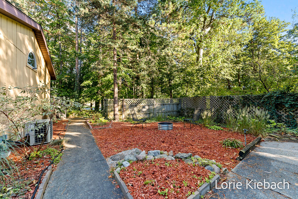 14666 Indian Trails Drive Grand Haven MI 49417