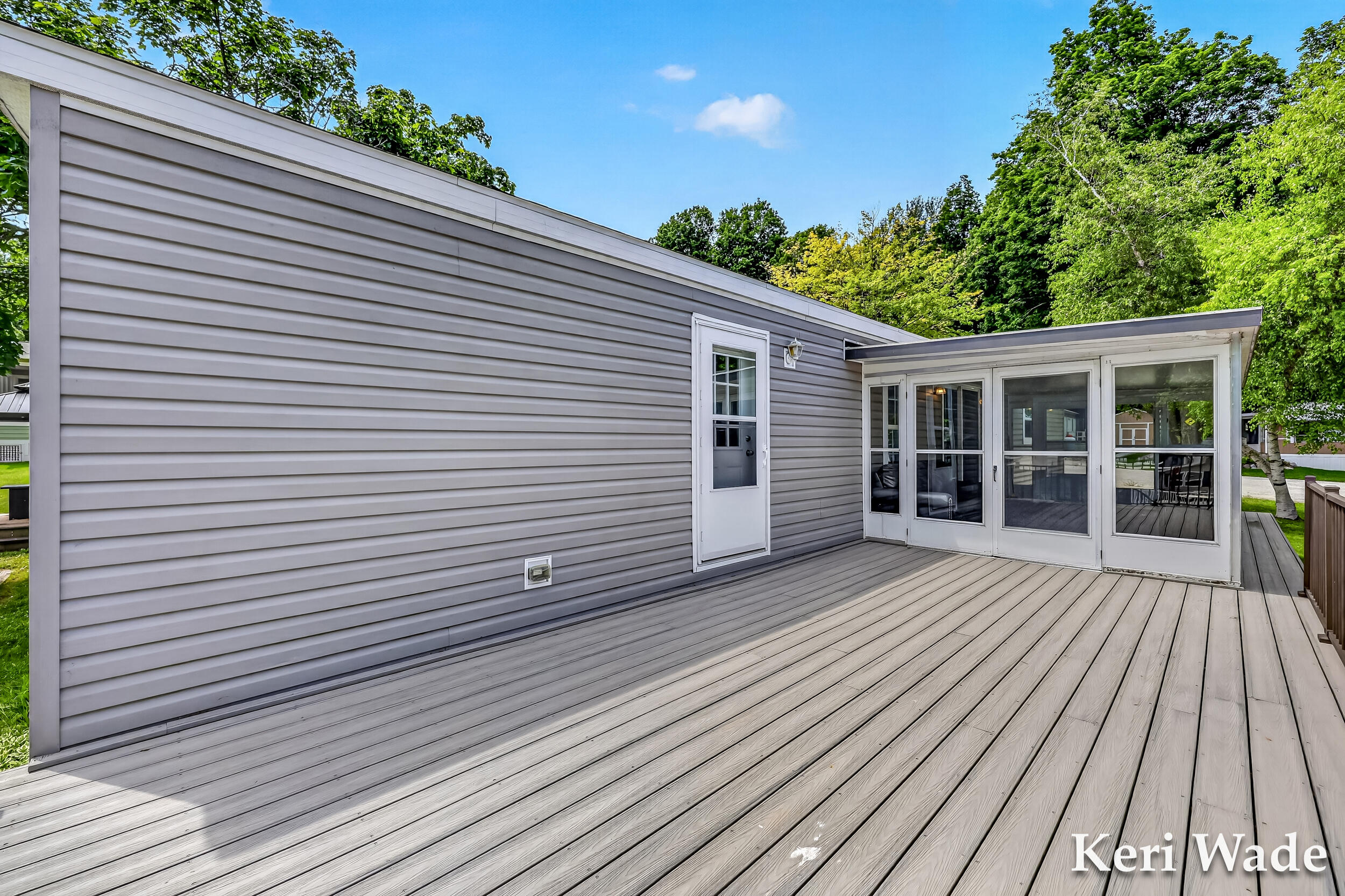 6100 N Beaune Road Ludington MI 49431