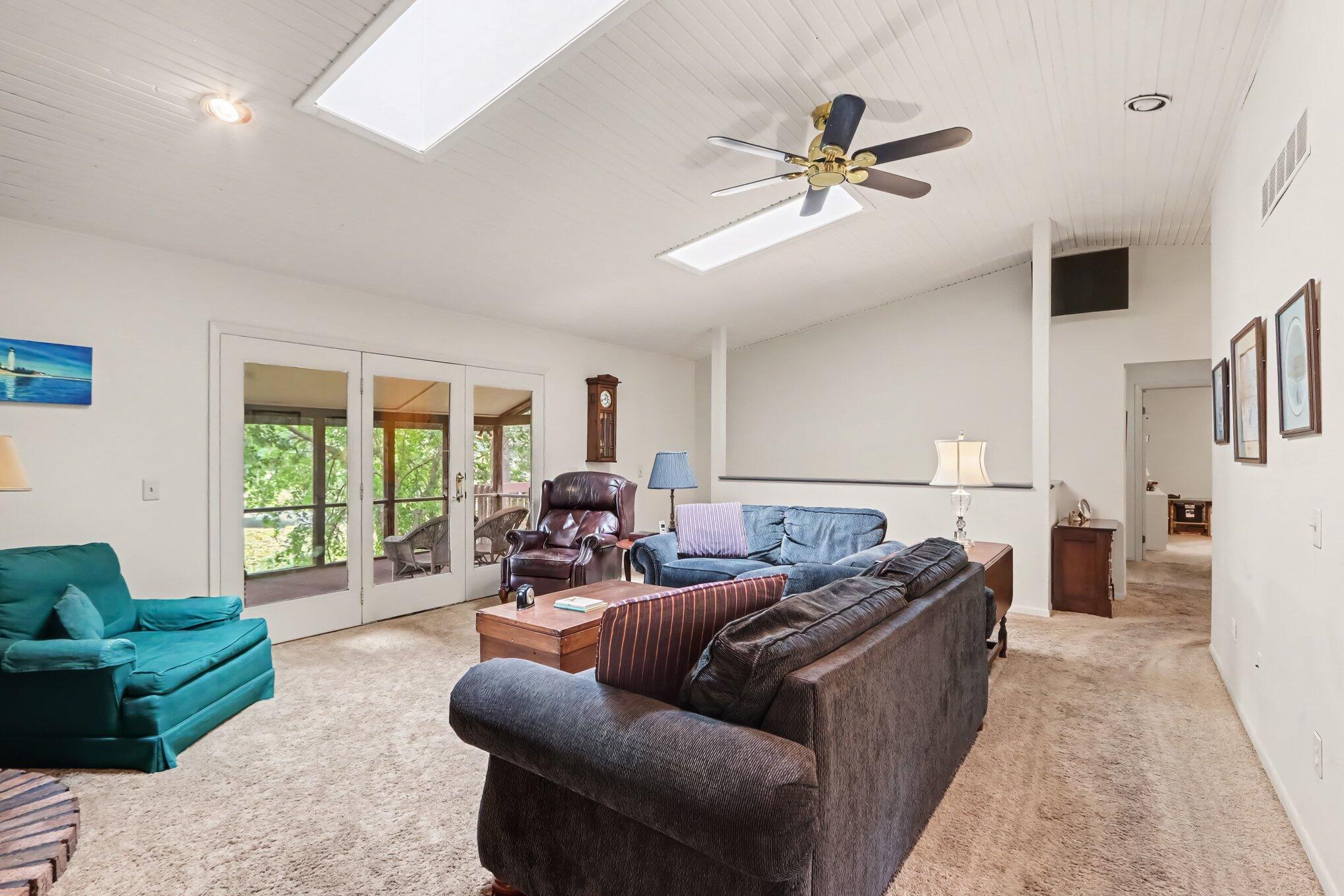 9808 Oak Forest Circle Kalamazoo MI 49009