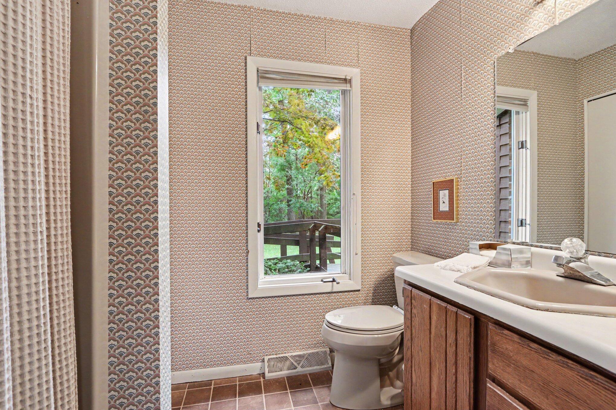 9808 Oak Forest Circle Kalamazoo MI 49009