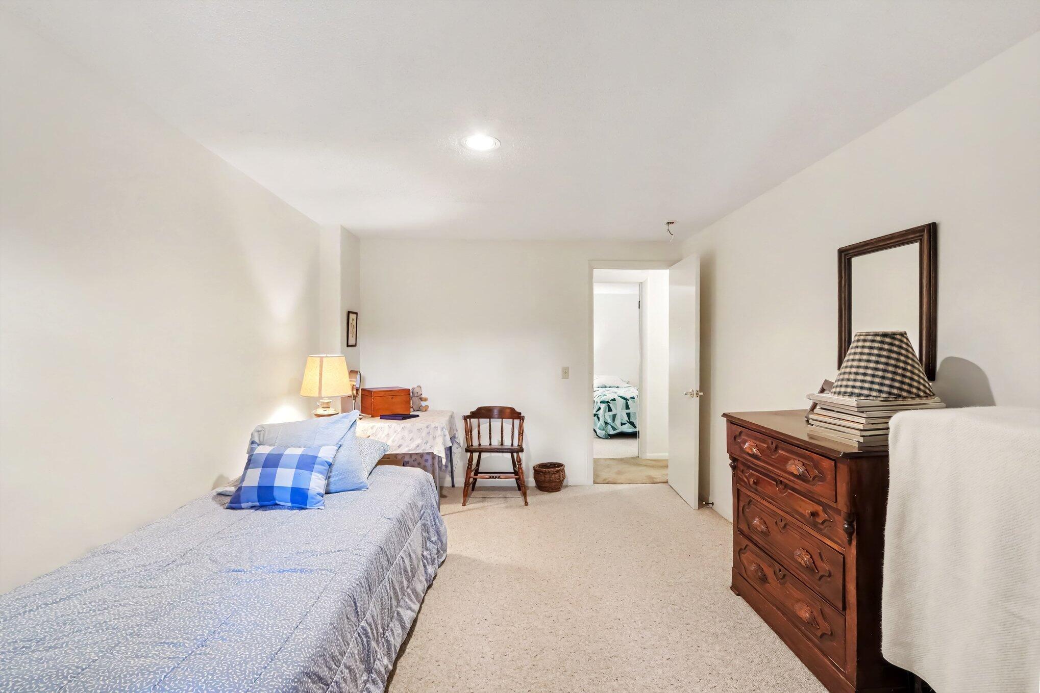 9808 Oak Forest Circle Kalamazoo MI 49009