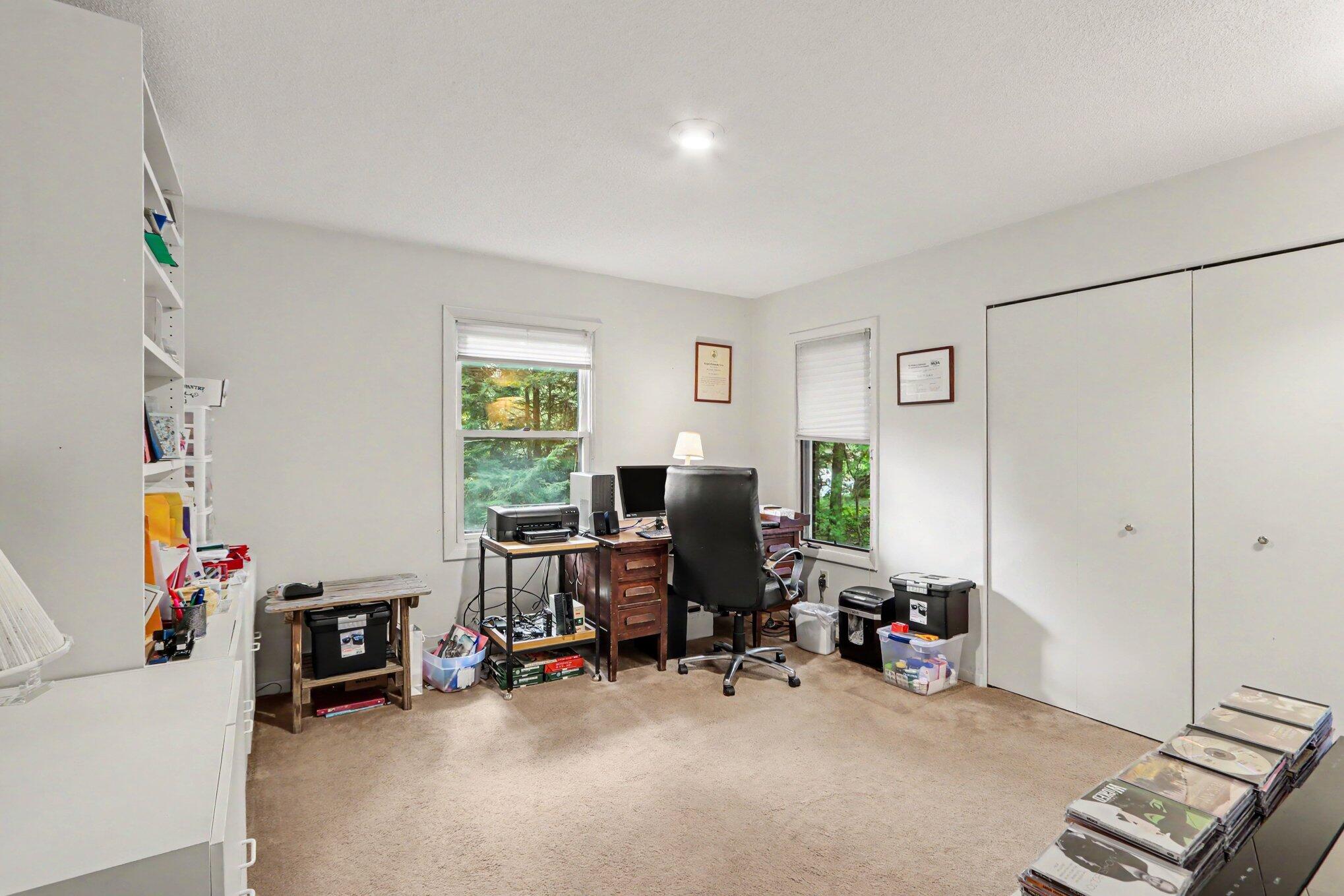 9808 Oak Forest Circle Kalamazoo MI 49009