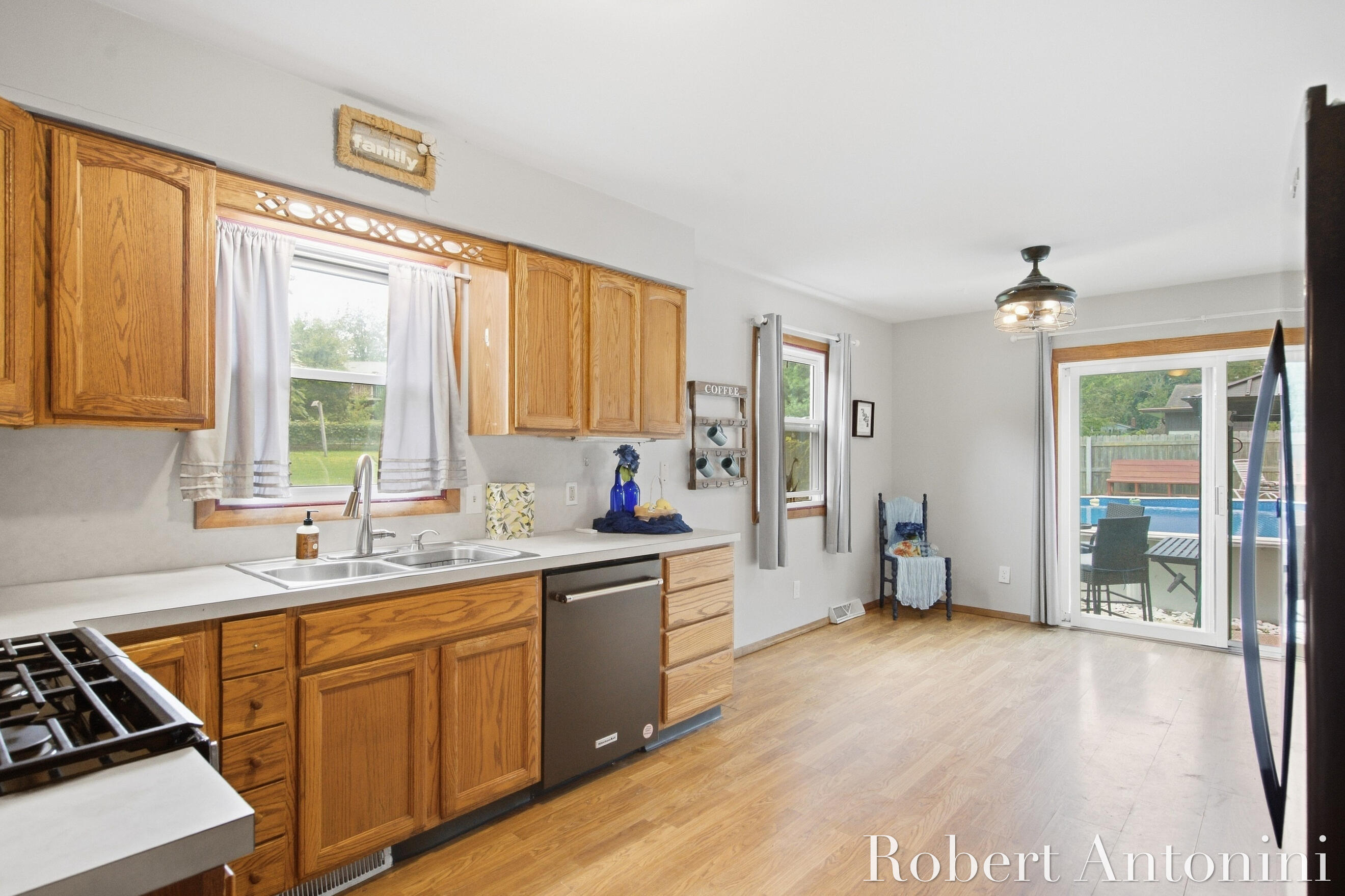 3756 Summit View Drive NE Grand Rapids MI 49525
