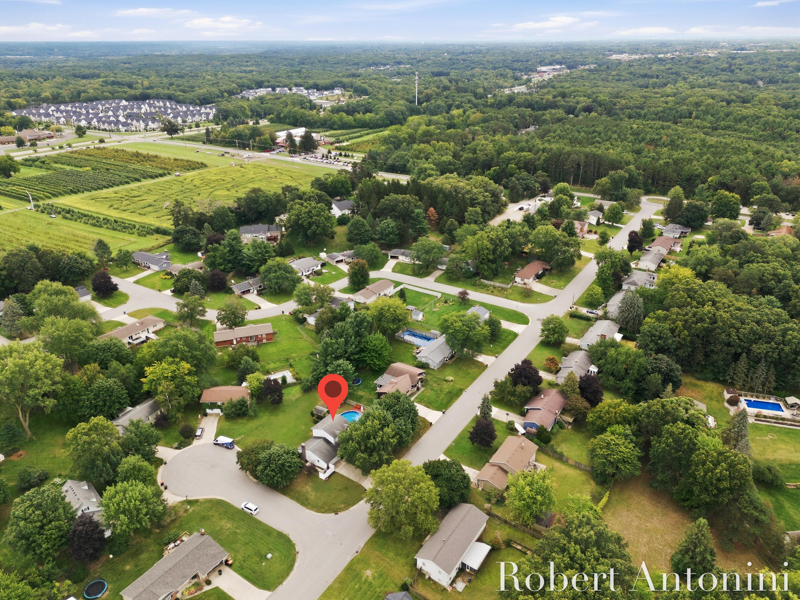 3756 Summit View Drive NE Grand Rapids MI 49525